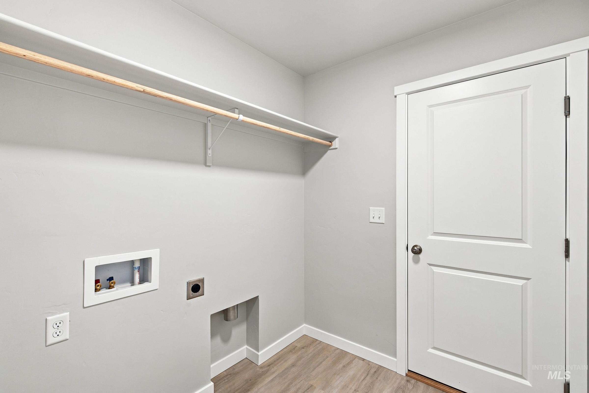 14113 Shiny Spruce St Property Photo 11