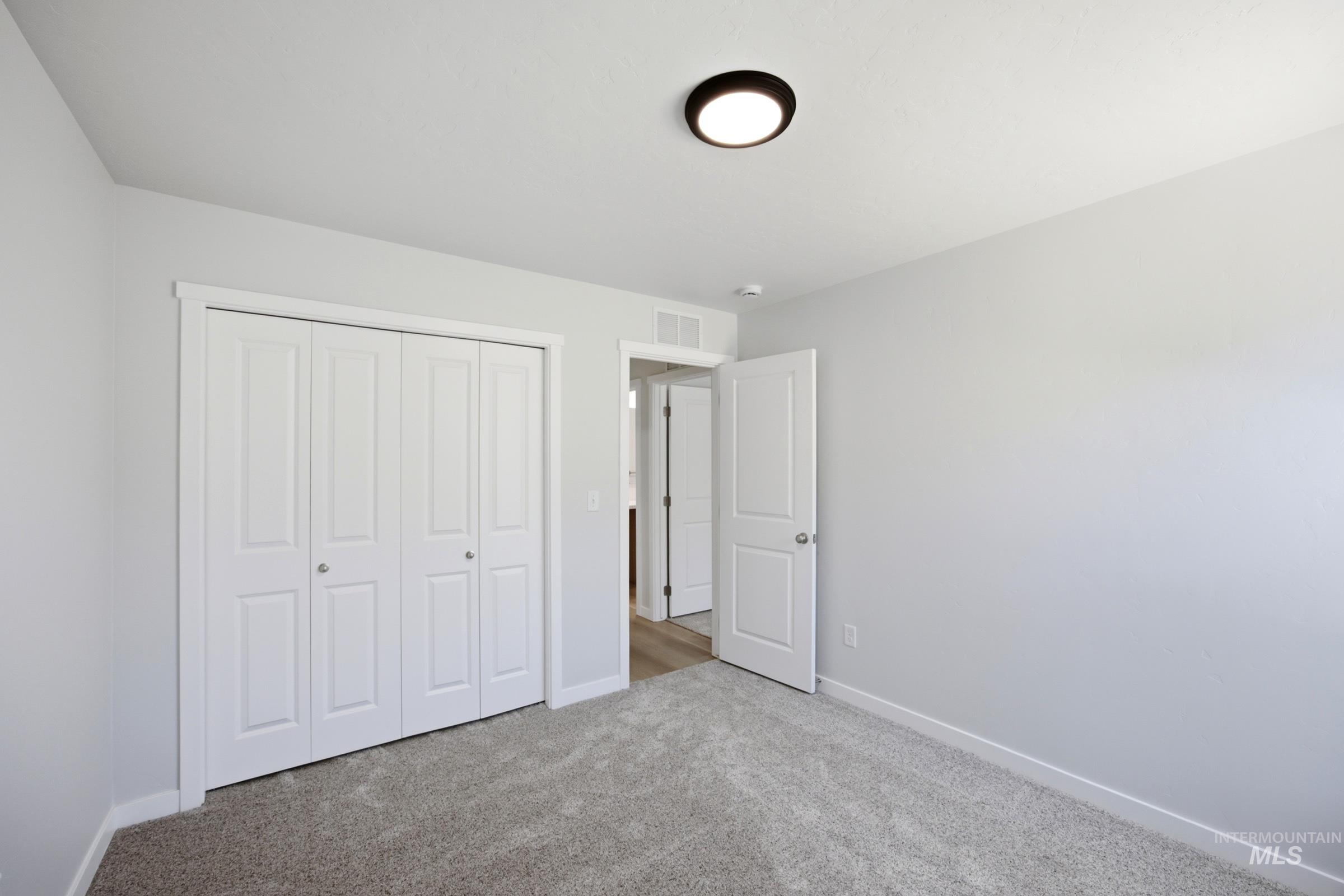 14113 Shiny Spruce St Property Photo 13