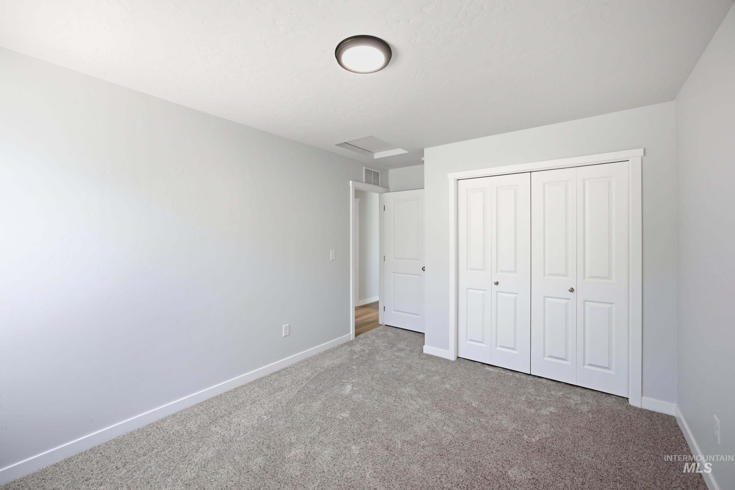 14113 Shiny Spruce St Property Photo 15