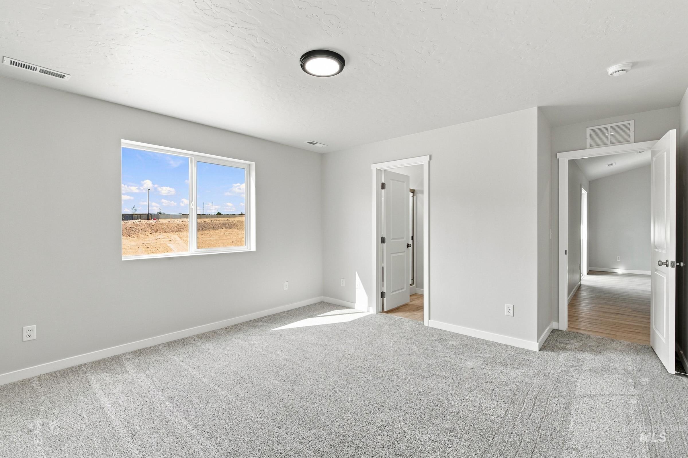 14113 Shiny Spruce St Property Photo 18