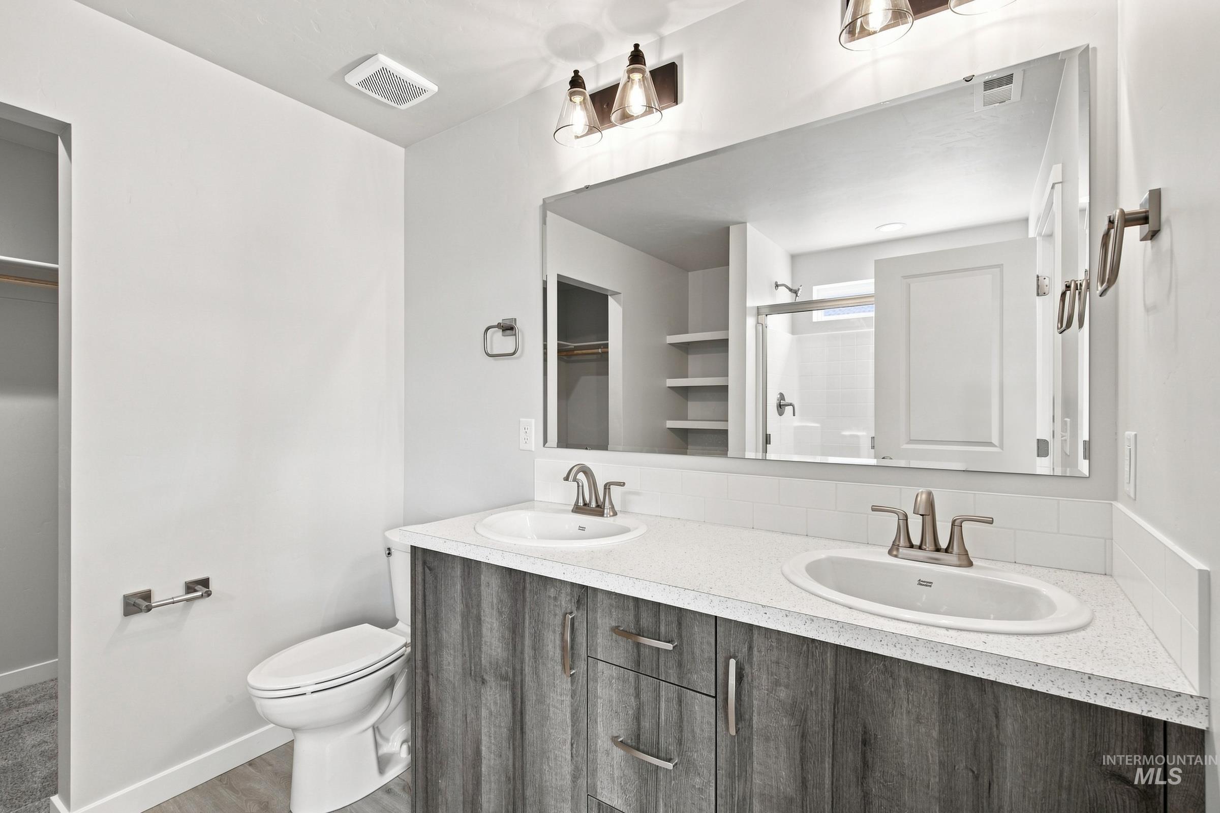 14113 Shiny Spruce St Property Photo 19