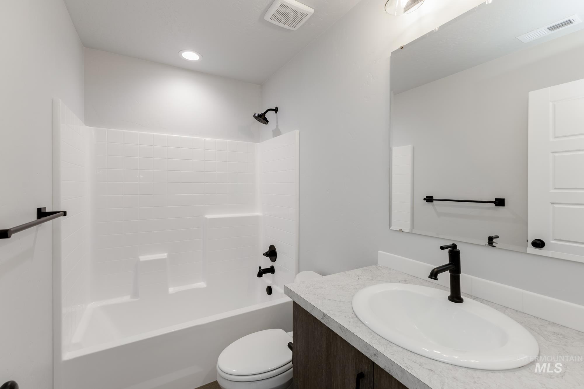 3826 E Freedom Tower Dr Property Photo 11