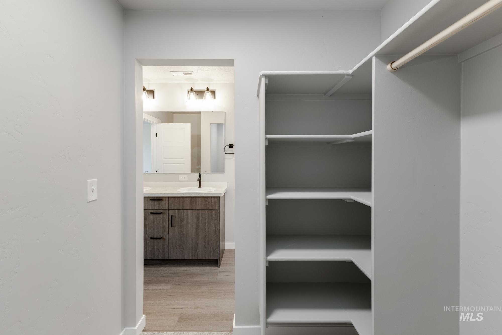 3826 E Freedom Tower Dr Property Photo 17