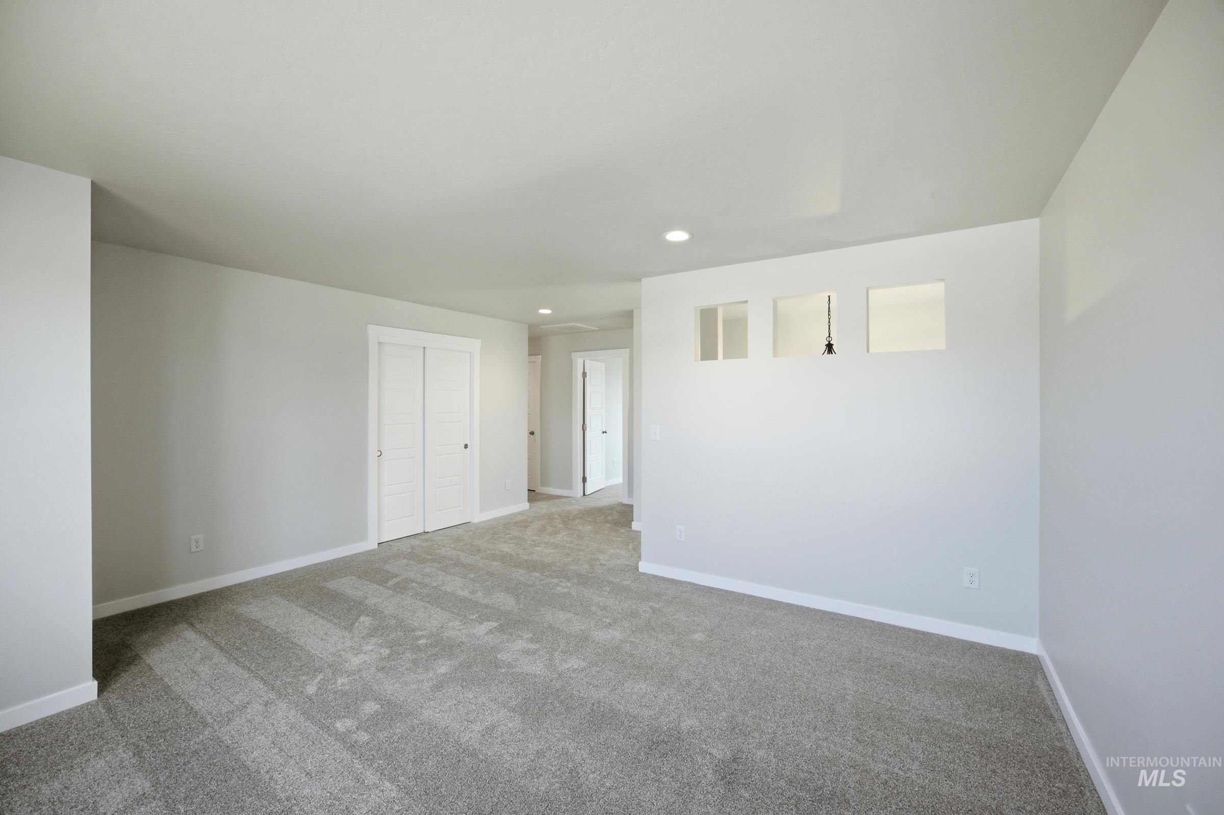 15368 Albatross Ave Property Photo 14