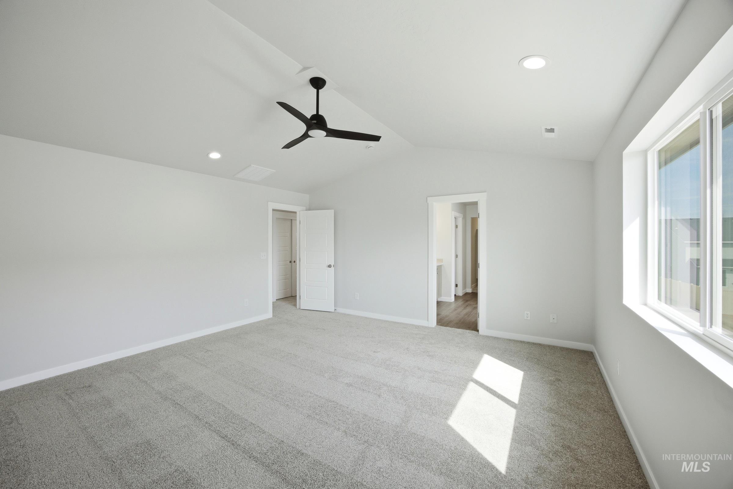 15368 Albatross Ave Property Photo 17