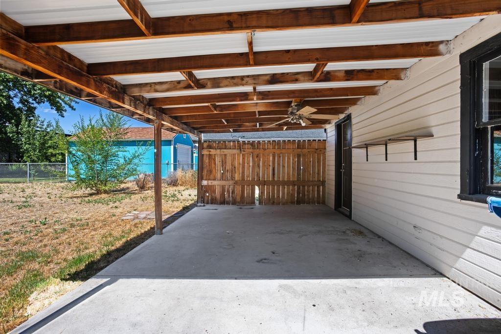 206 W 35th Street Property Photo 16