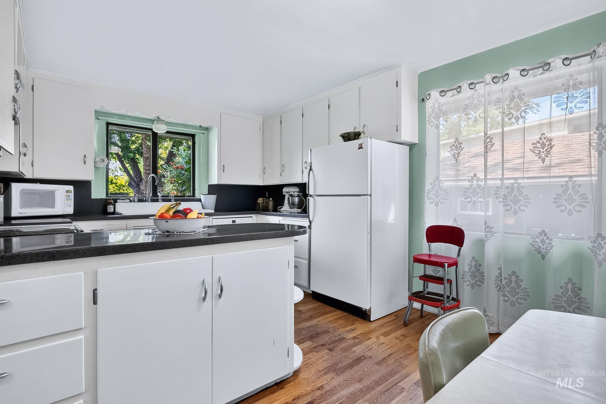 1801 N Hilton St Property Photo 17