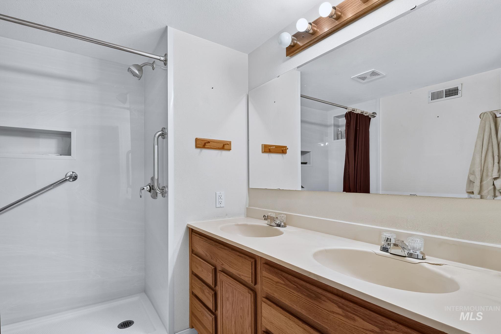 1801 N Hilton St Property Photo 27