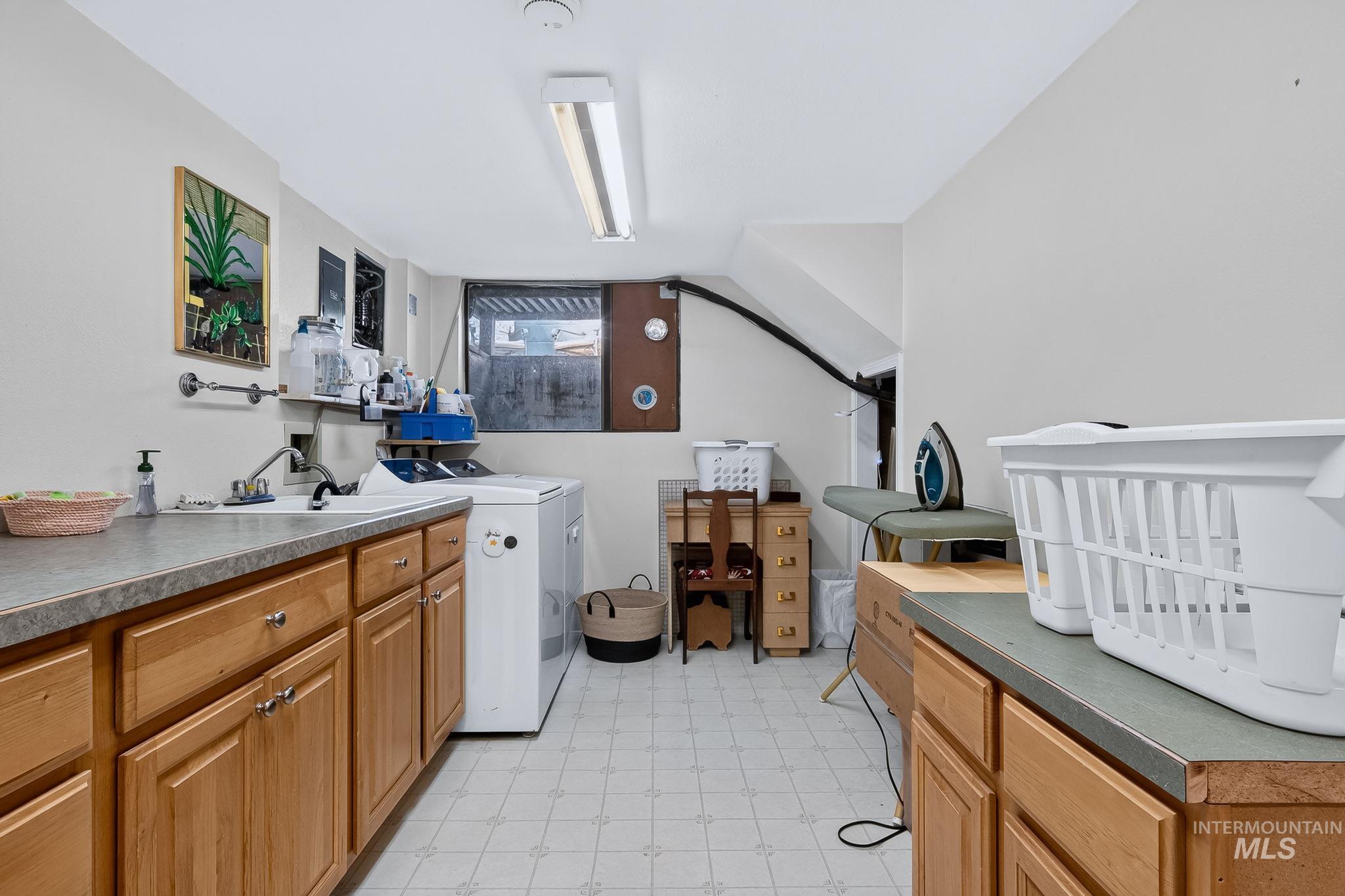 1801 N Hilton St Property Photo 30