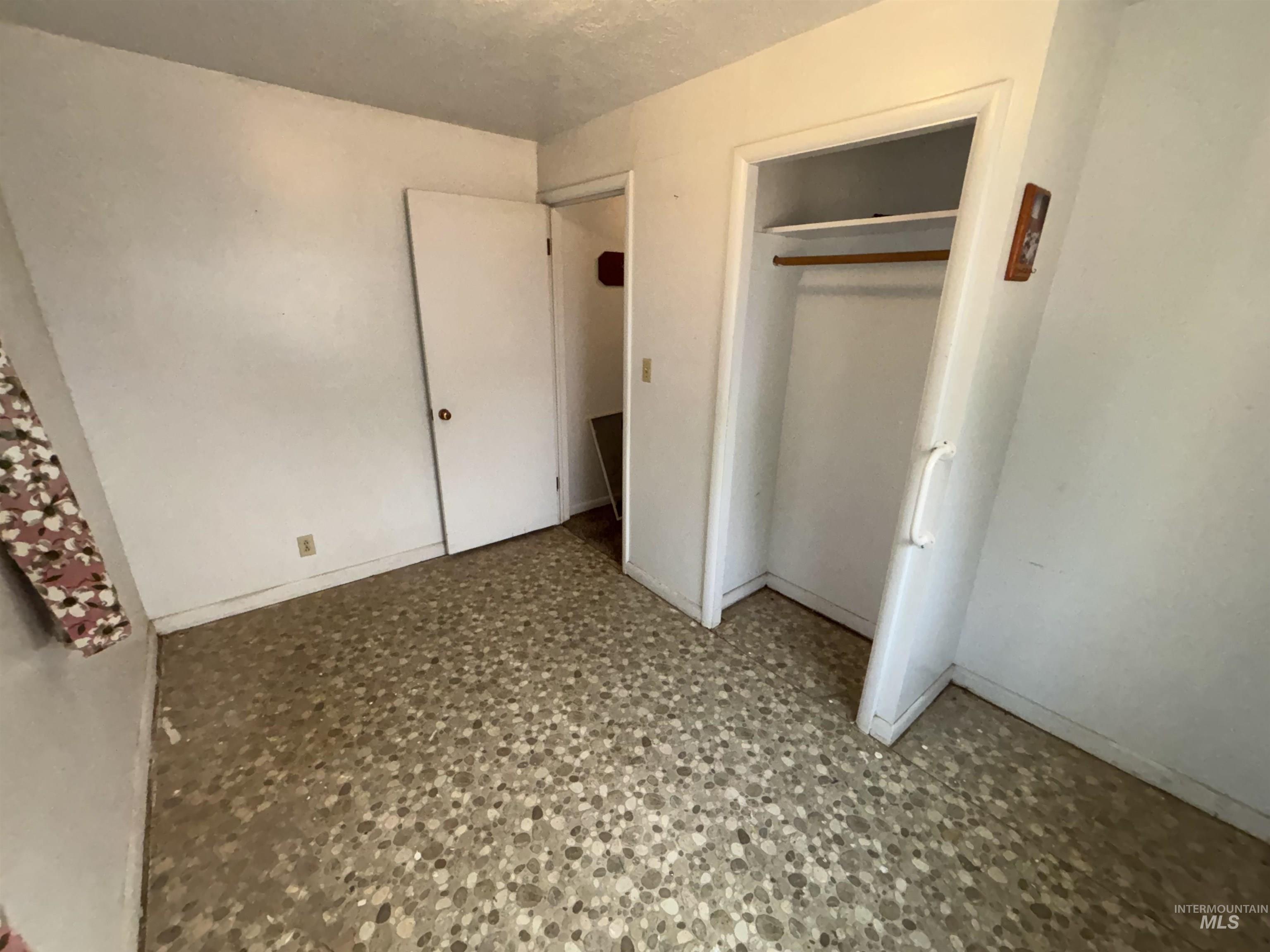 733 Sunset Dr Property Photo 14