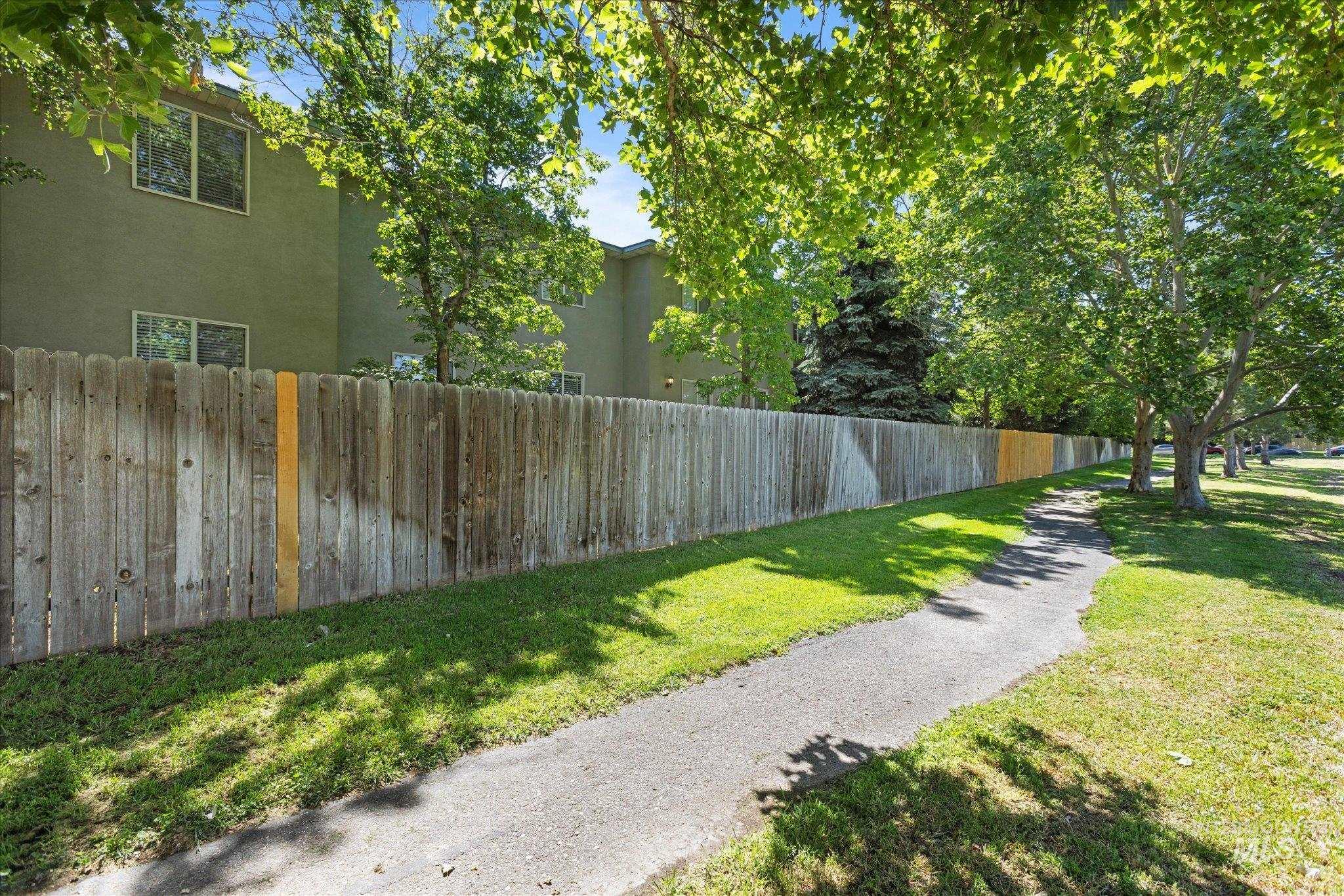 9212 W Brogan Dr -b Property Photo 10