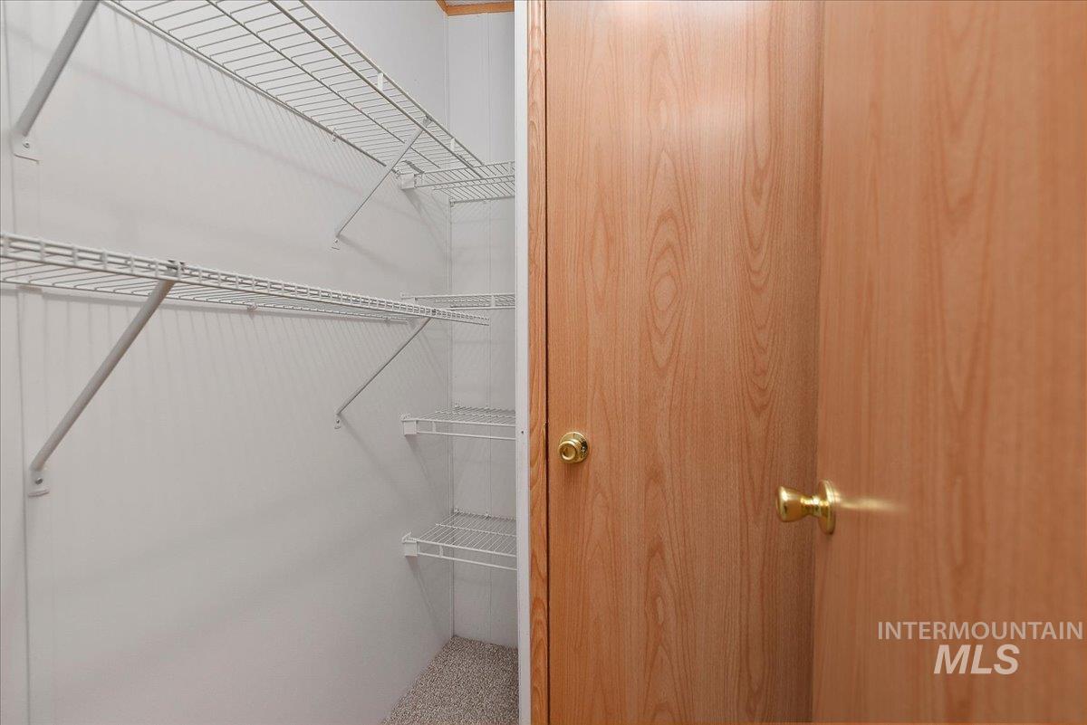 405 Cedar St Property Photo 21