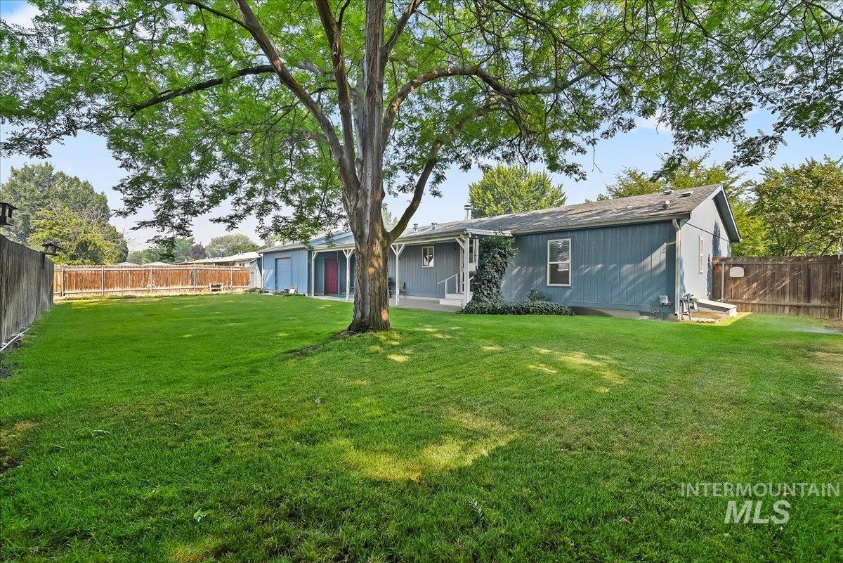 405 Cedar St Property Photo 25