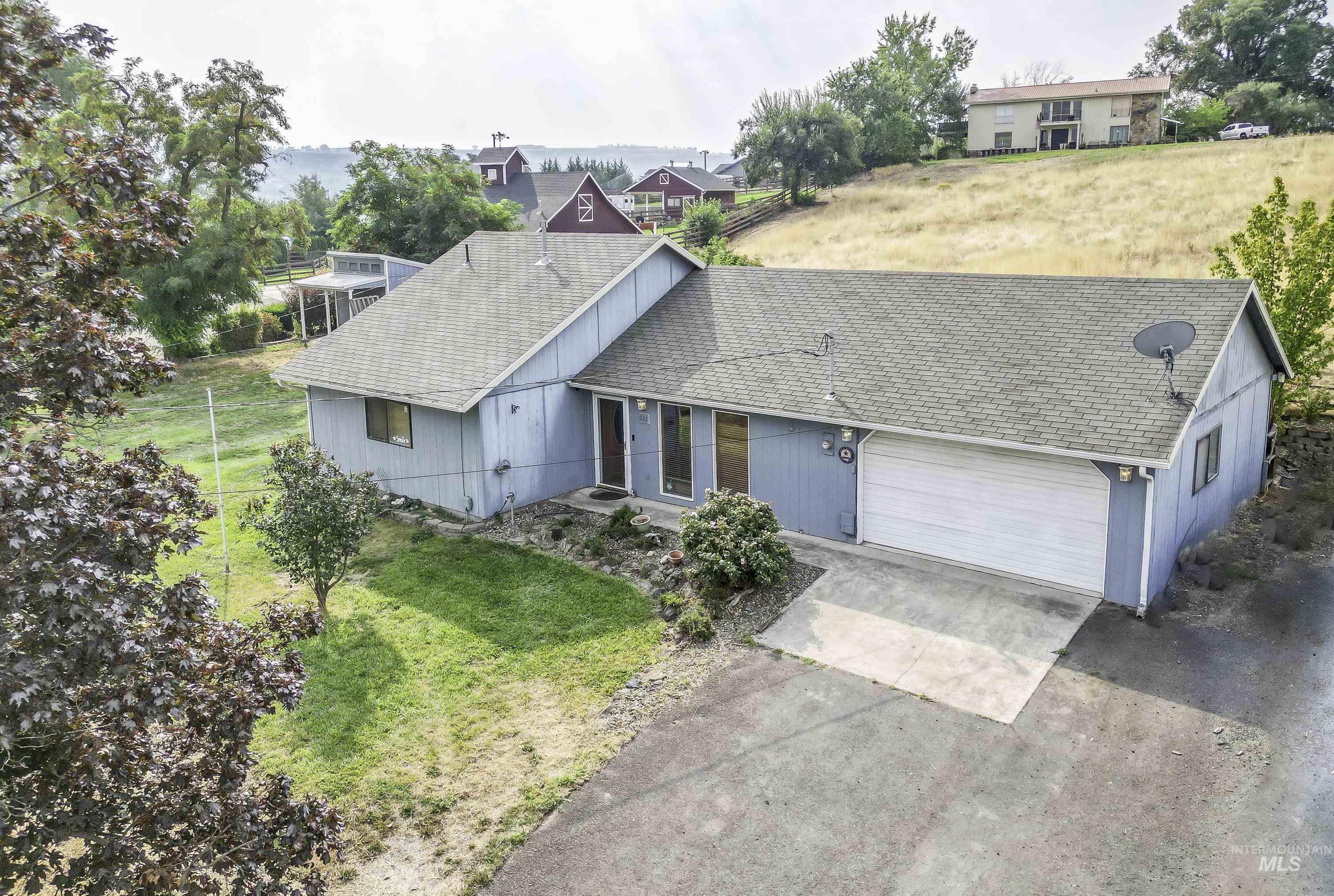 1103 18th Ave. Property Photo 1