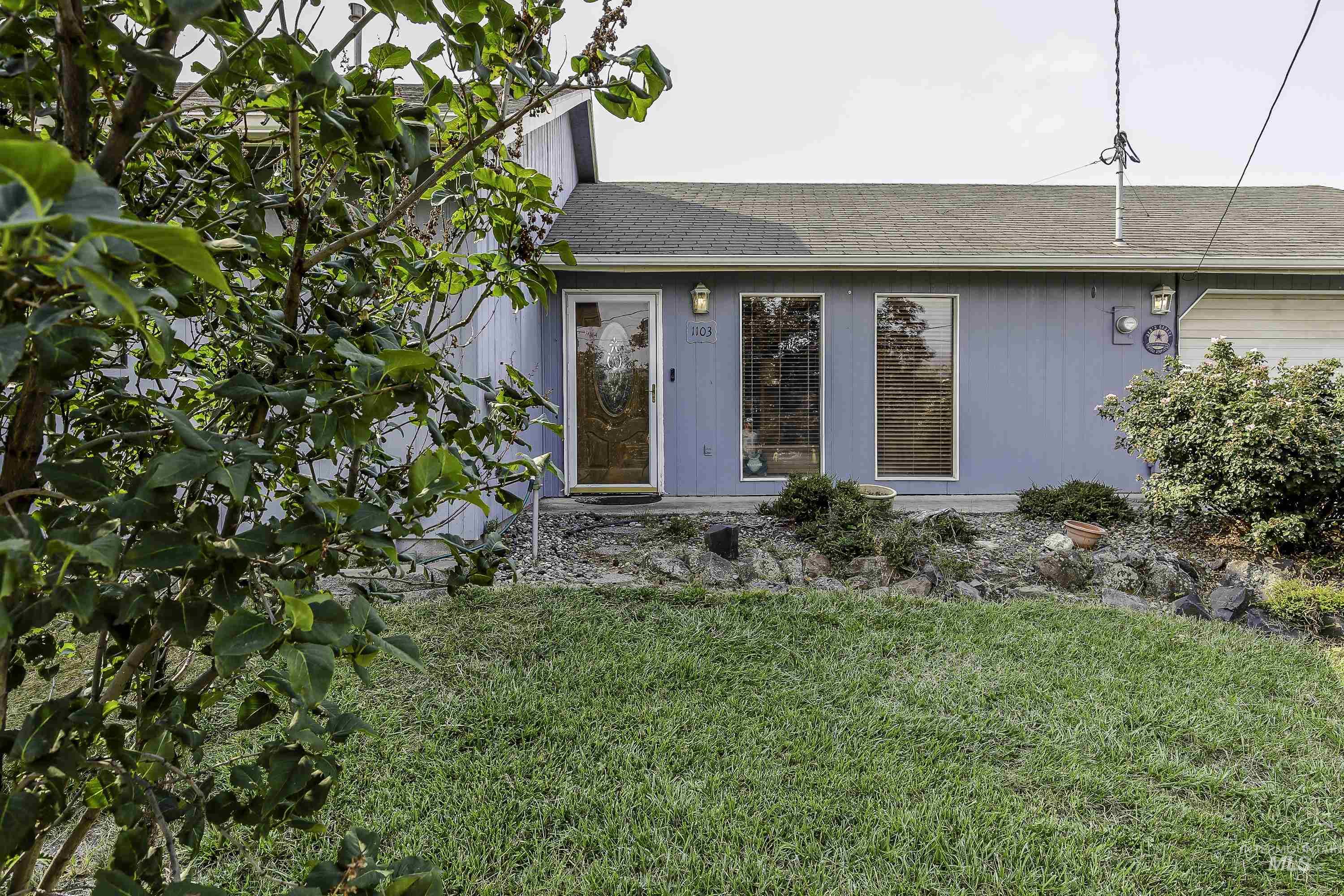 1103 18th Ave. Property Photo 2