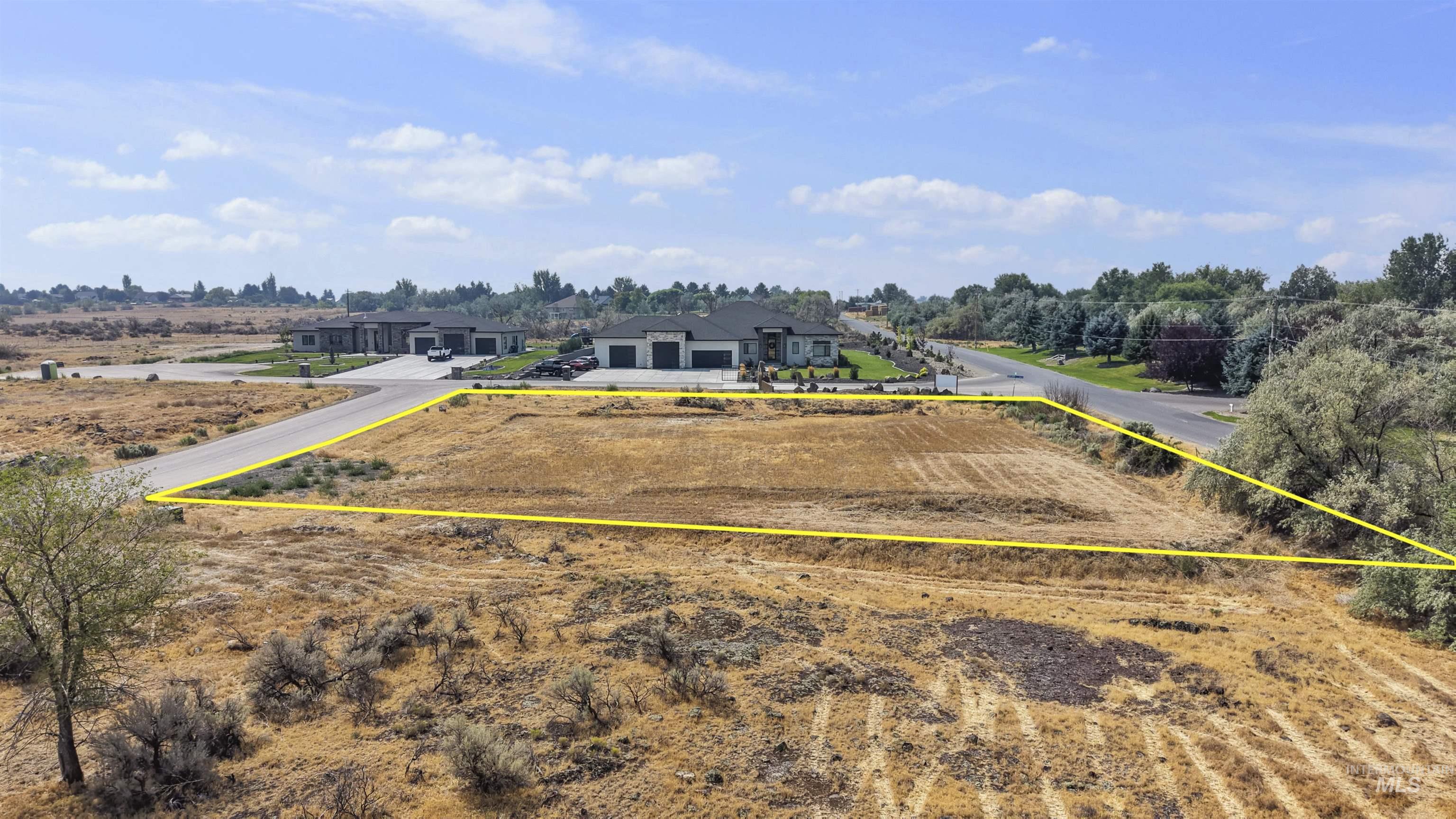 3402 E 4056 N Property Photo 6