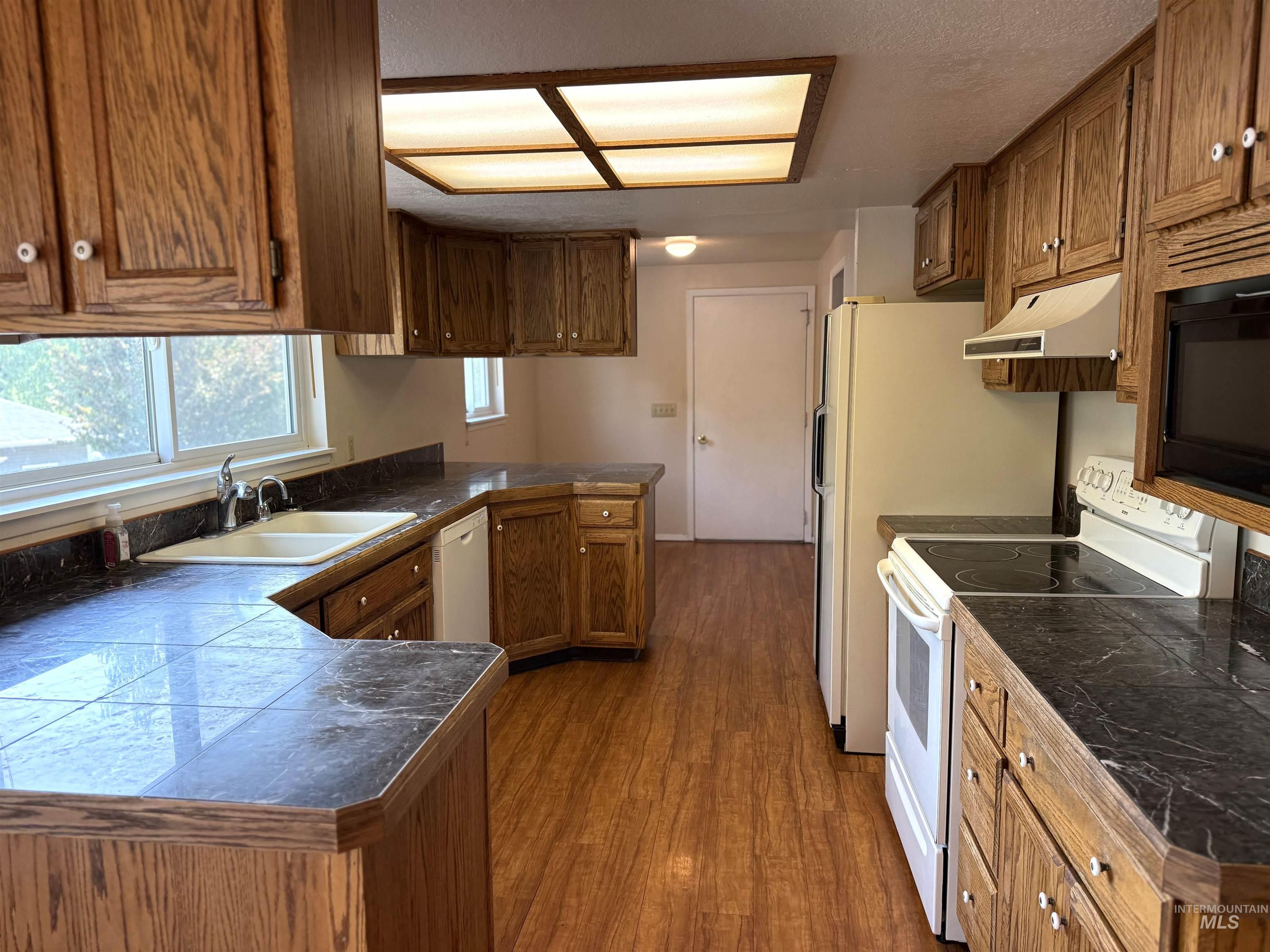 1324 Ponderosa Property Photo 8