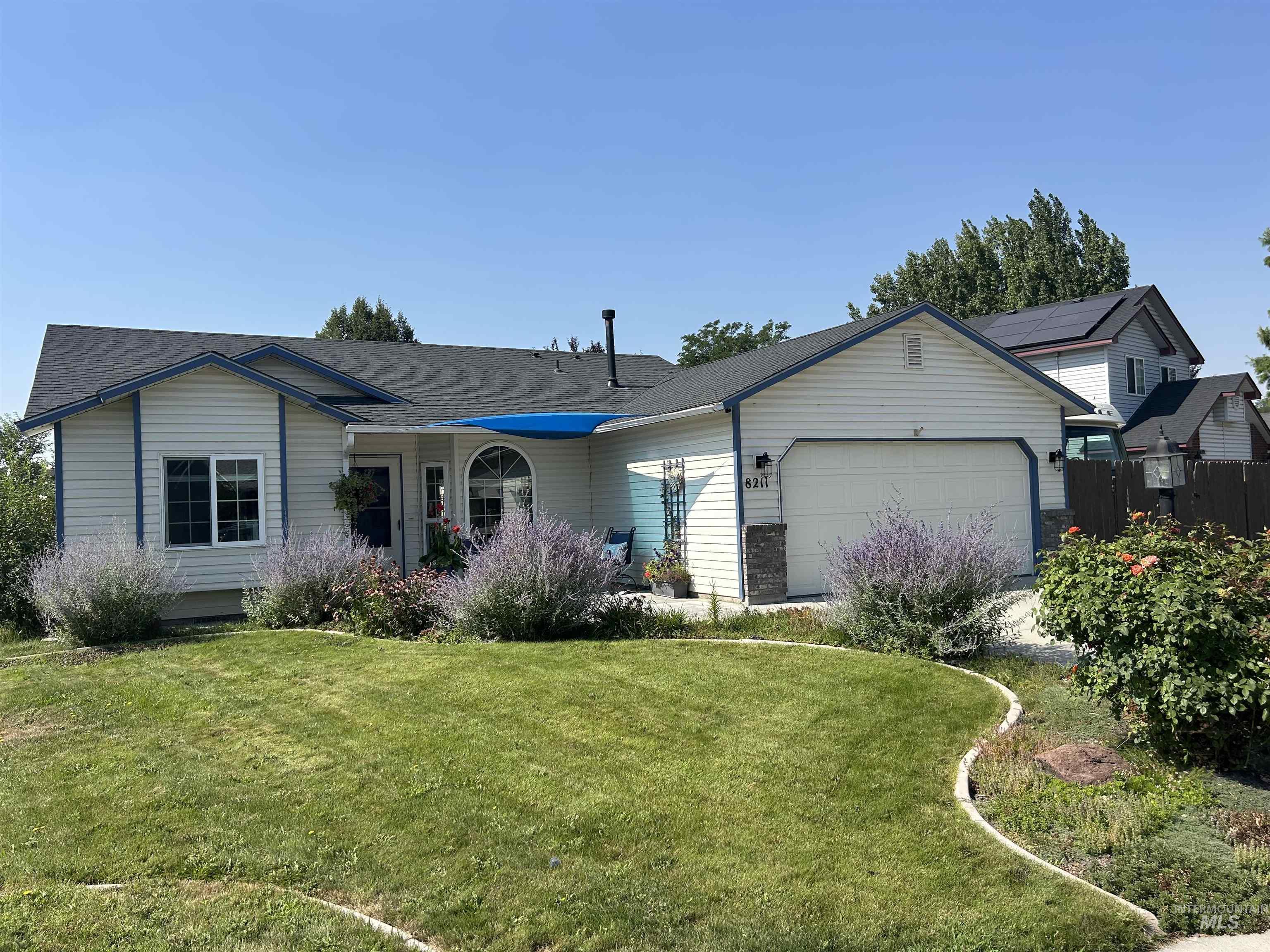 8211 E Brandts Creek Way Property Photo 1