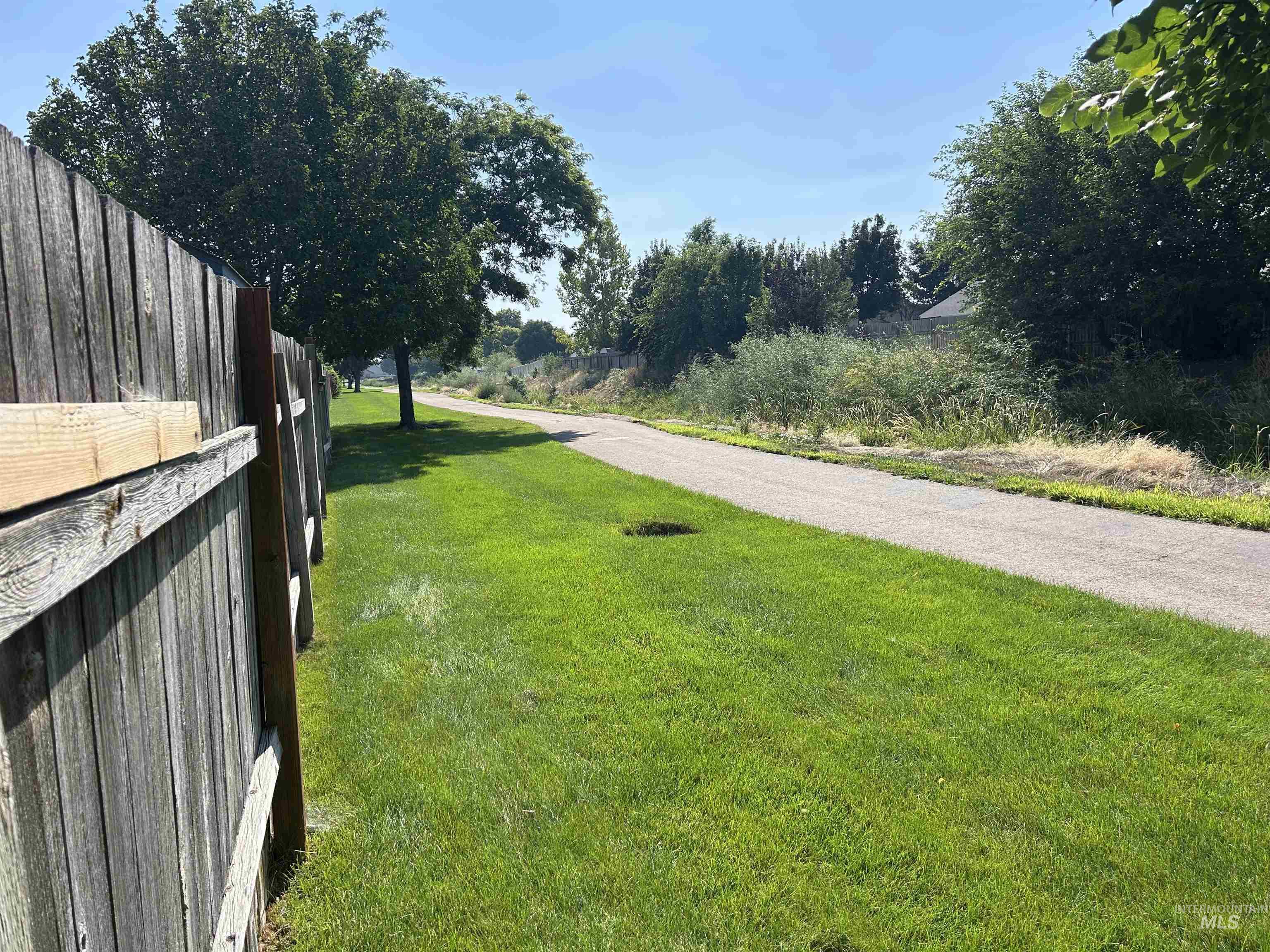8211 E Brandts Creek Way Property Photo 31