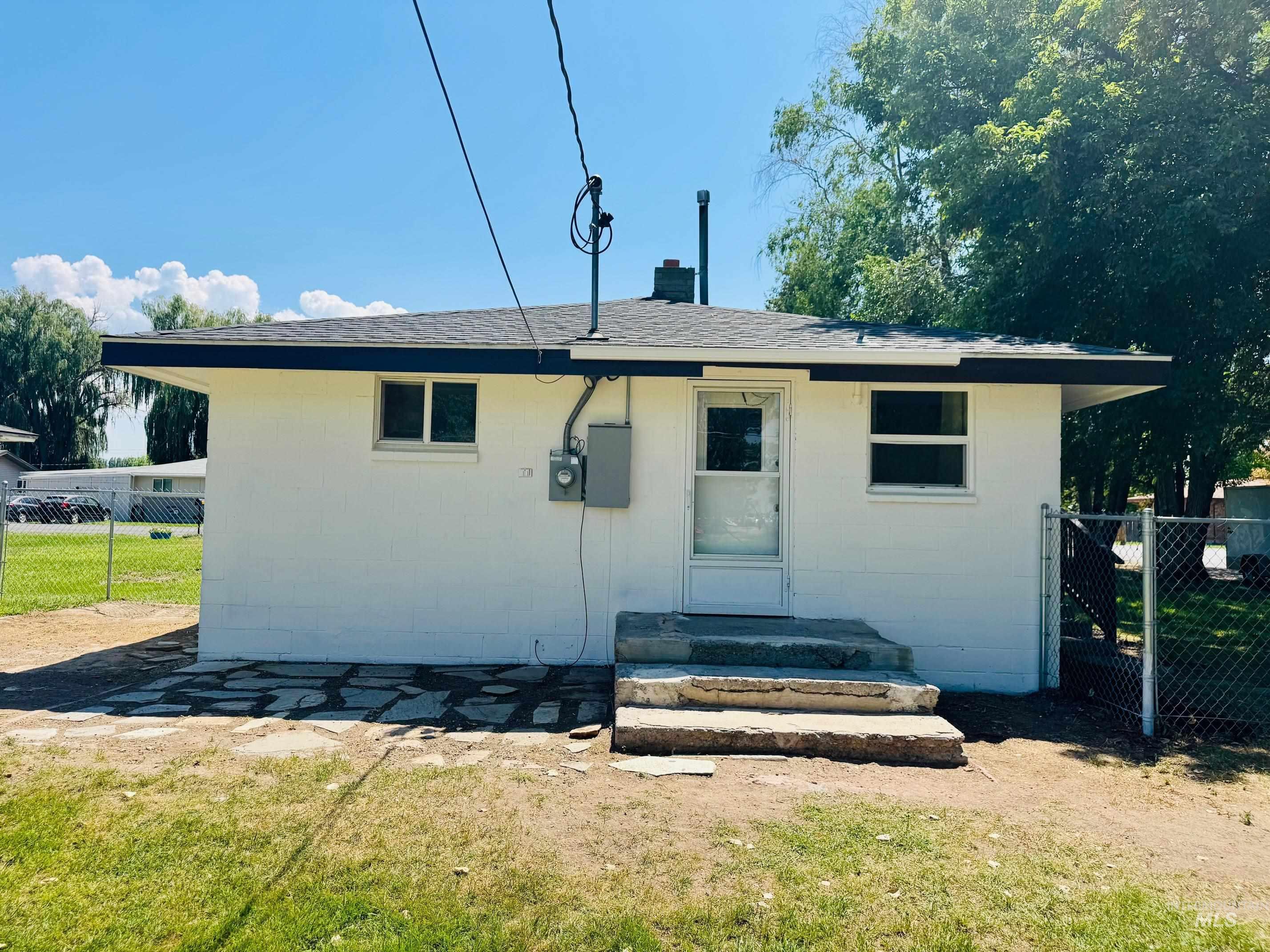 1610 D Street Property Photo 3