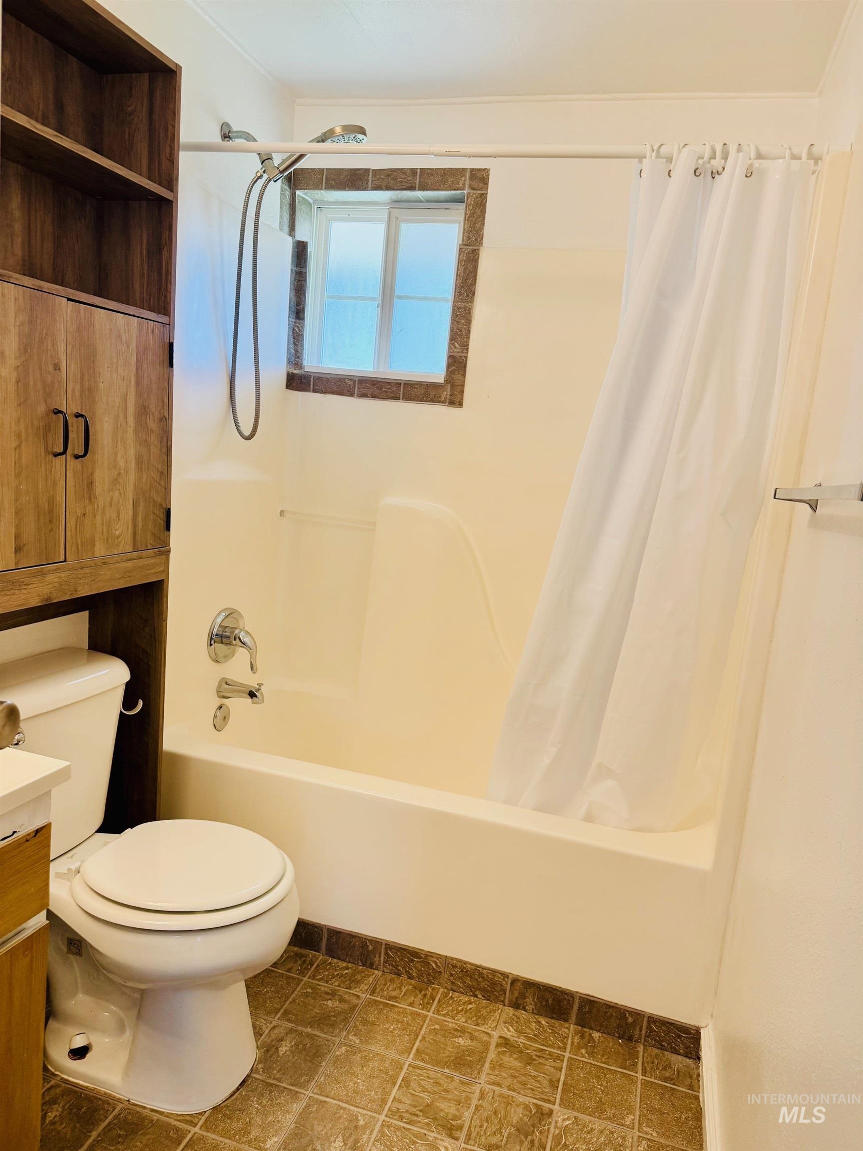 1610 D Street Property Photo 13
