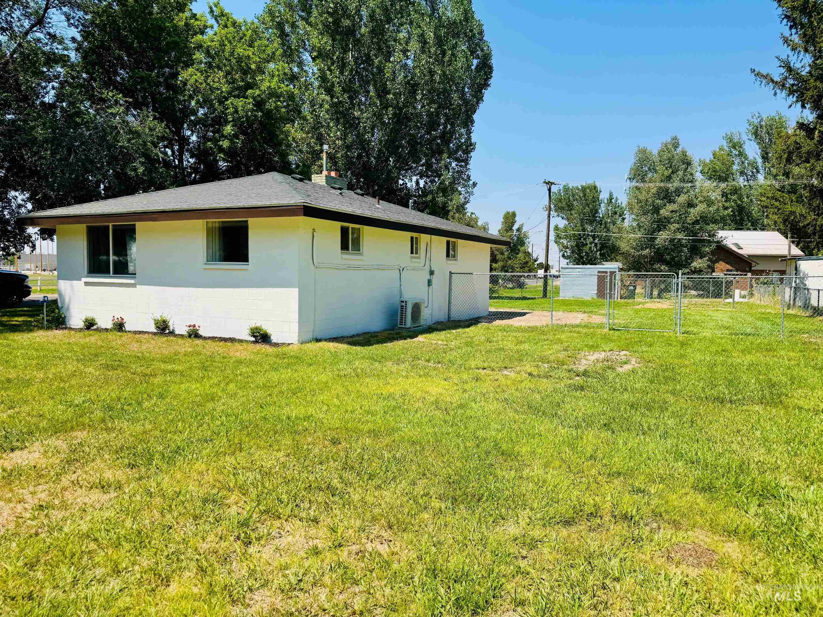 1610 D Street Property Photo 20