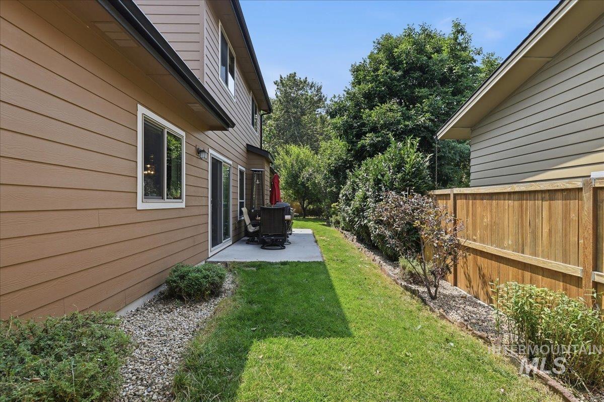 857 N River Path Ln Property Photo 26