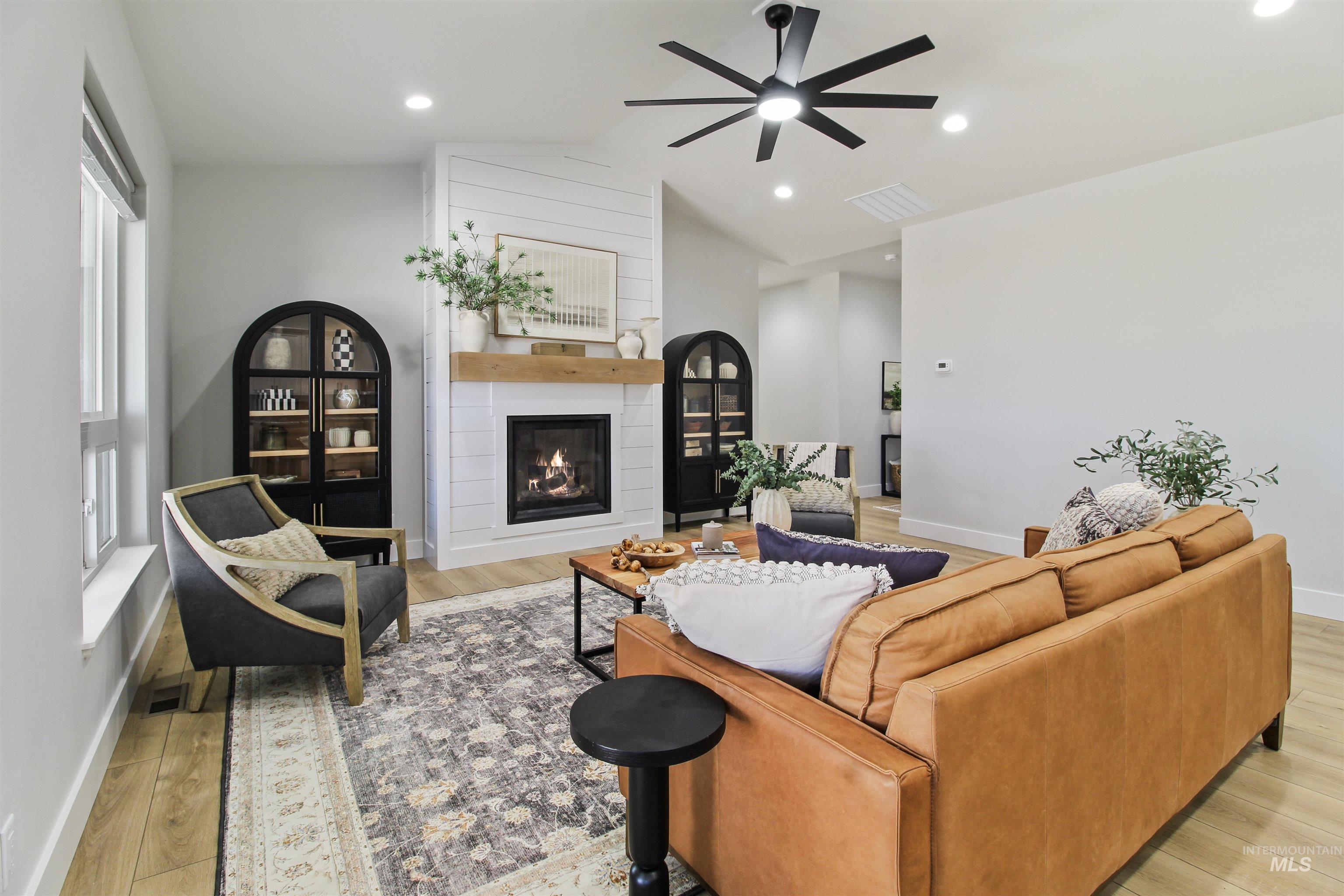 1406 Cardon Court Property Photo 9
