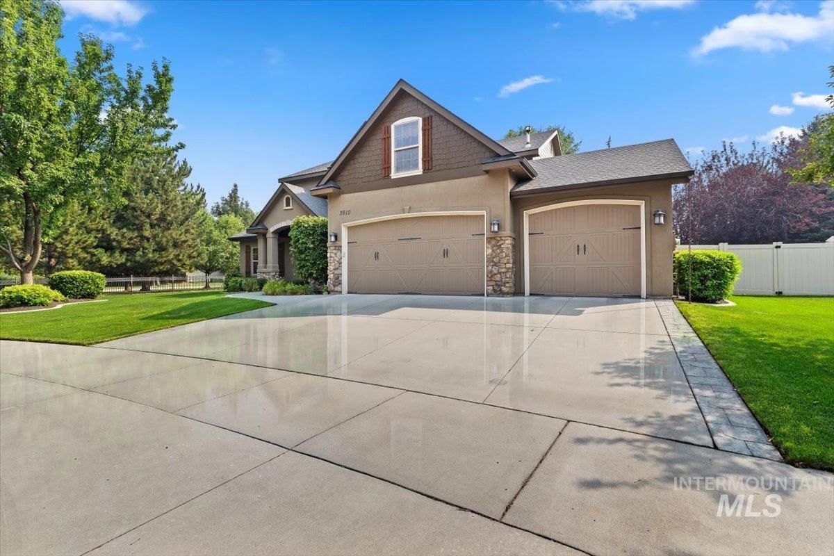 3910 S Tavistock Place Property Photo 4