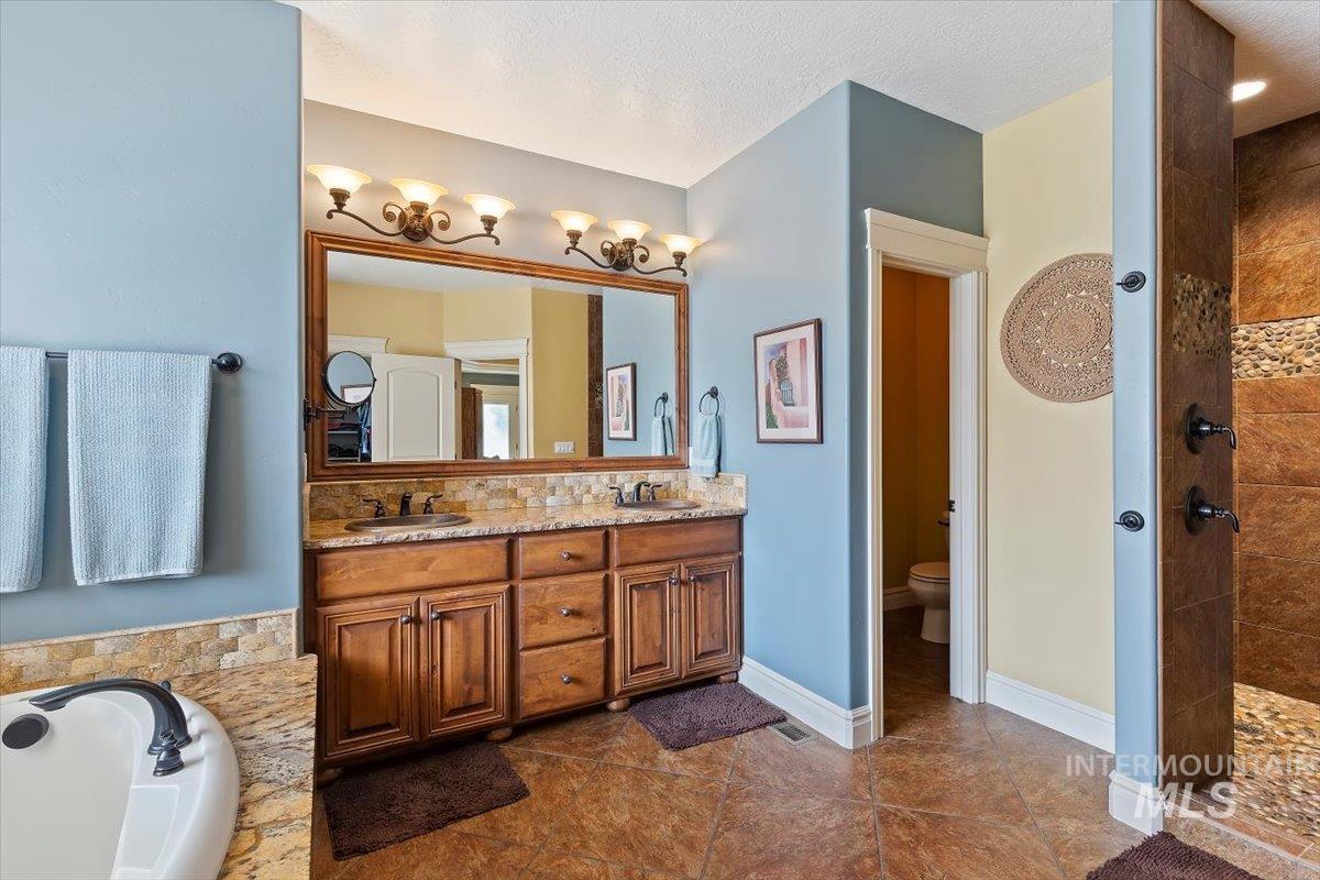 3910 S Tavistock Place Property Photo 18