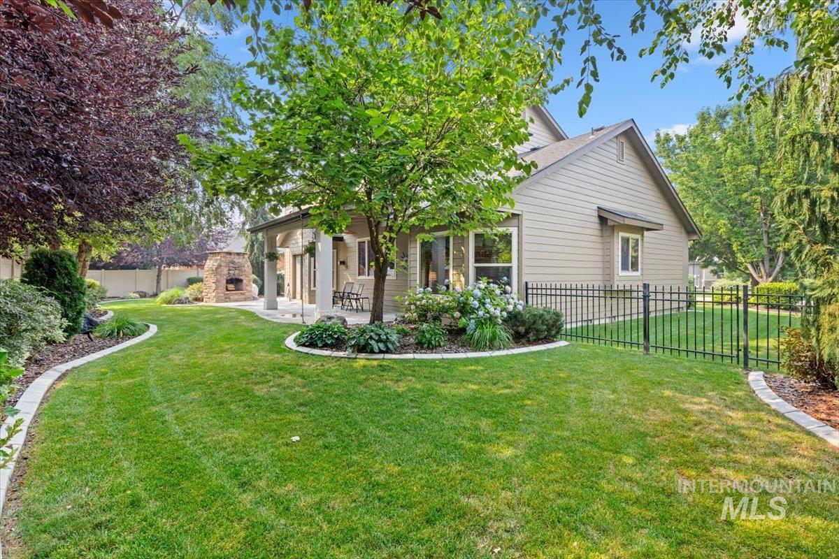3910 S Tavistock Place Property Photo 35