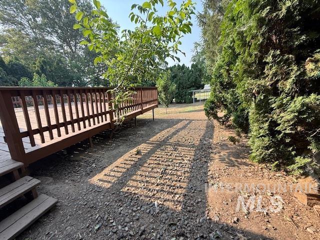 1009 W Hemlock Avenue Property Photo 8