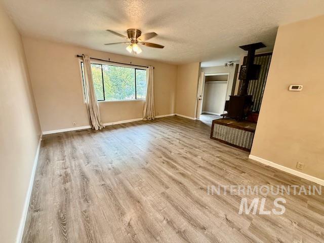 1009 W Hemlock Avenue Property Photo 16