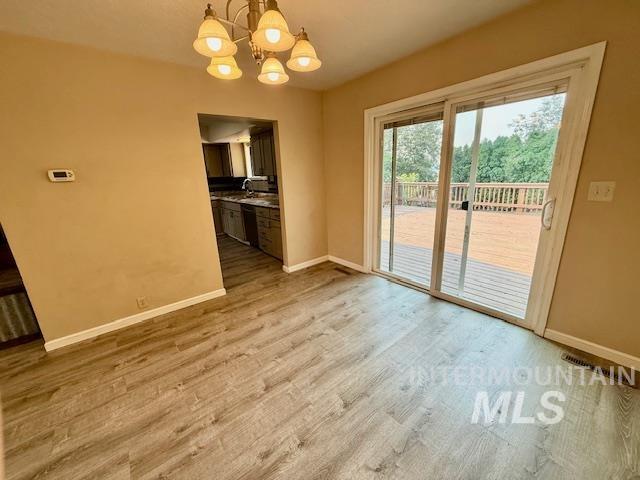 1009 W Hemlock Avenue Property Photo 18