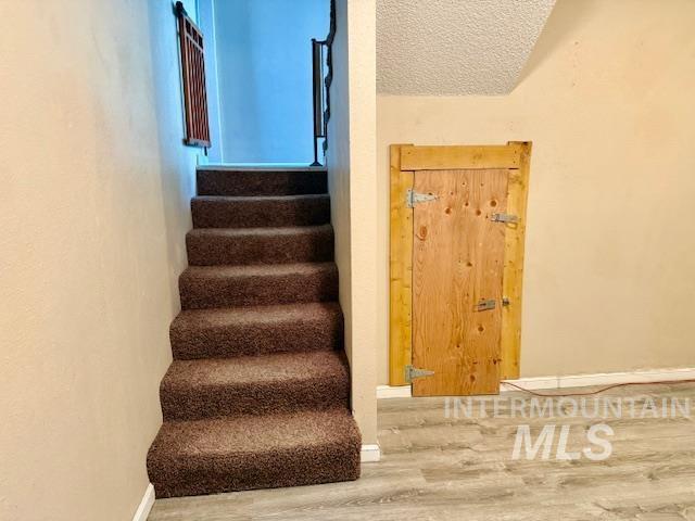 1009 W Hemlock Avenue Property Photo 22