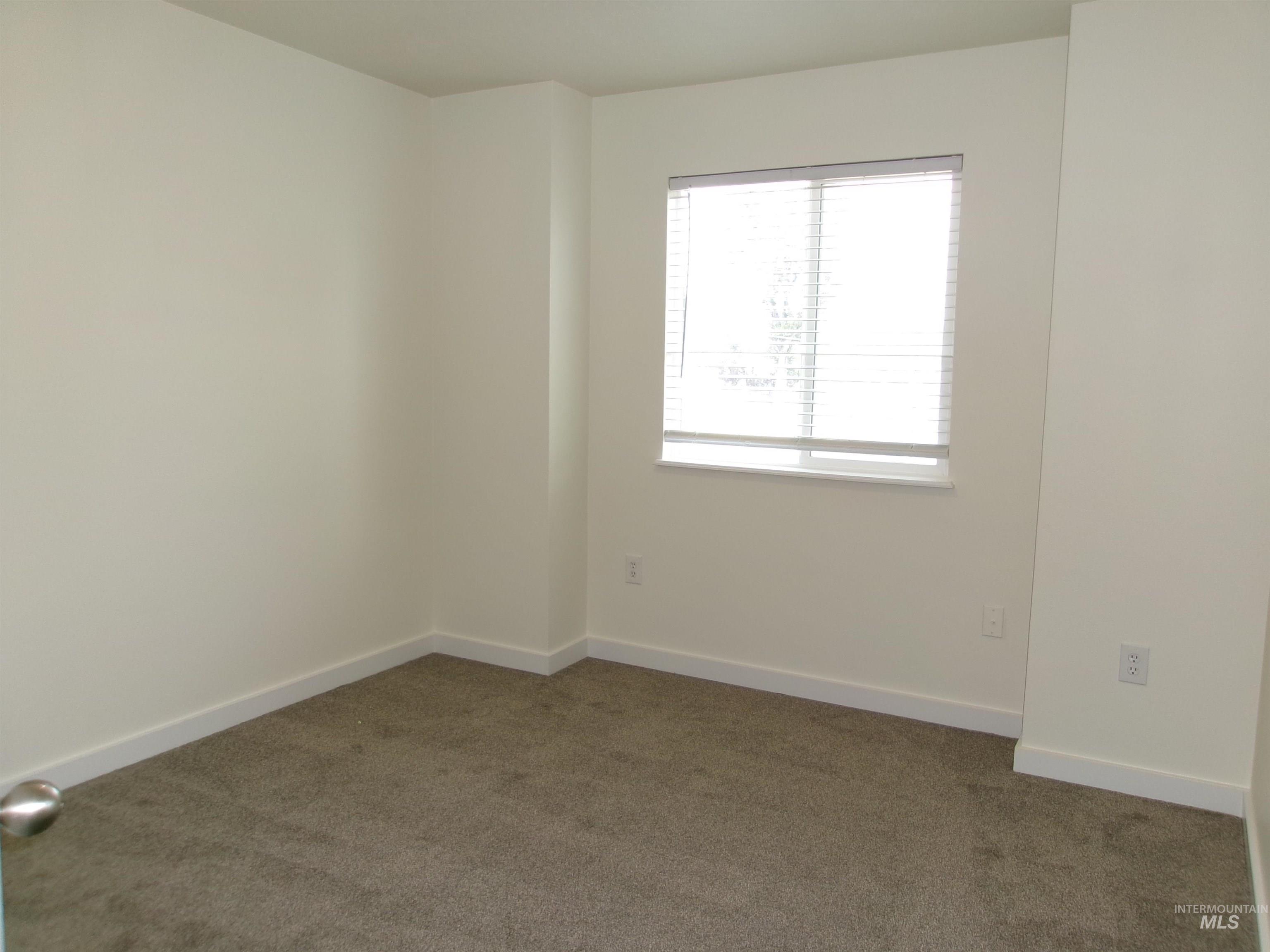 1421 W Orchard Ave Property Photo 15