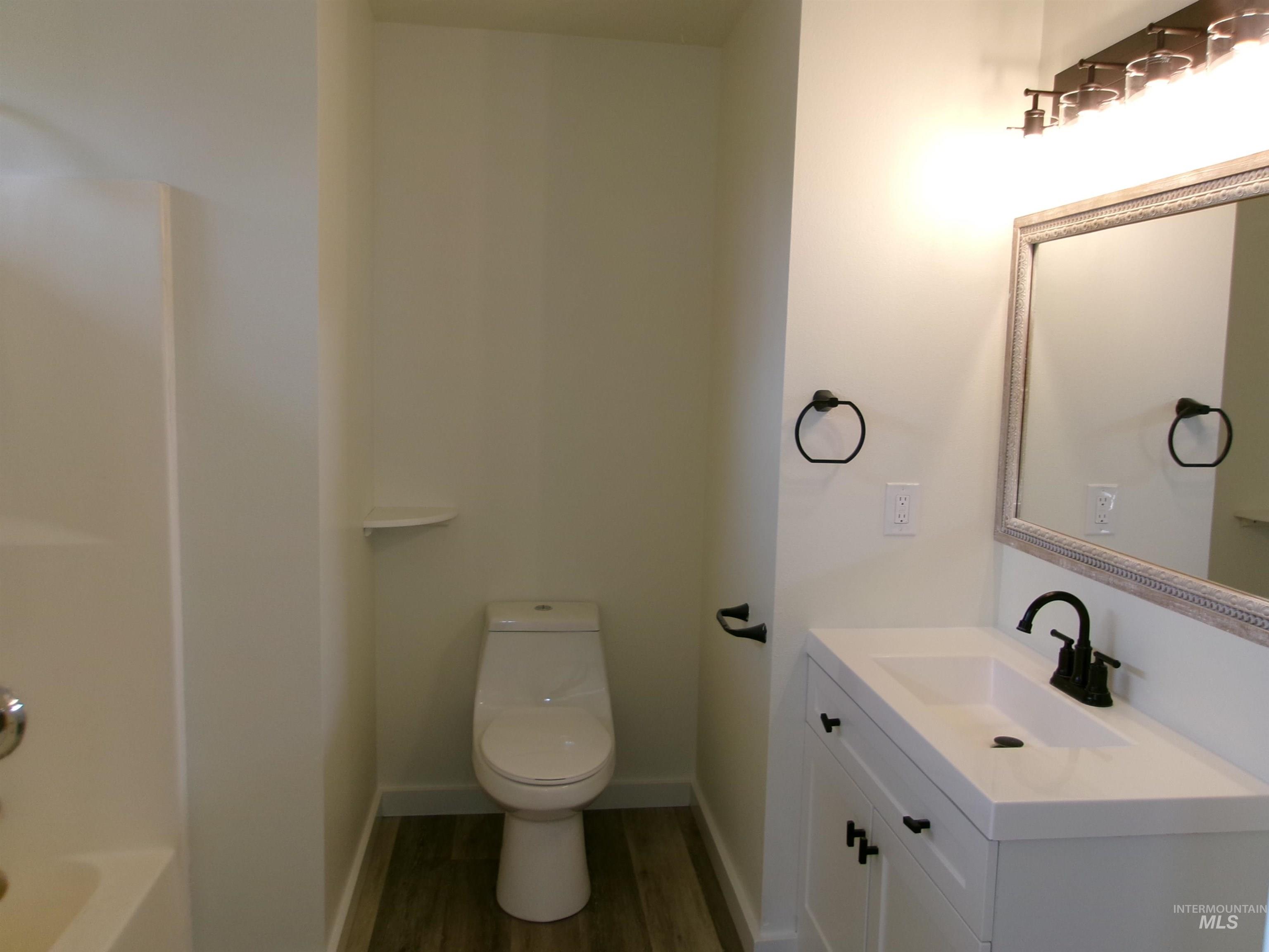 1421 W Orchard Ave Property Photo 22