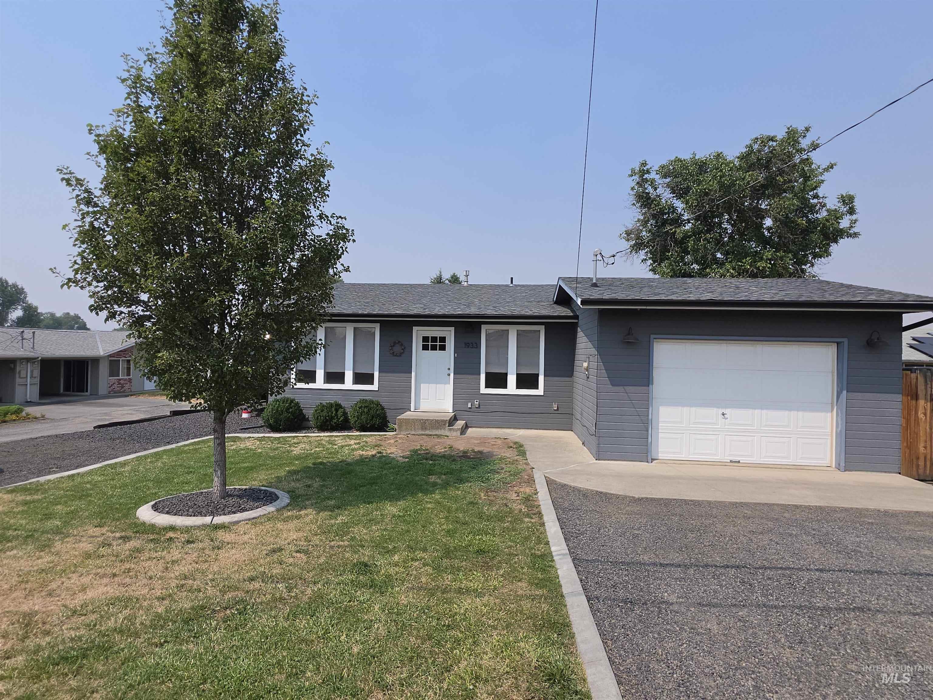 1933 Grelle Ave. Property Photo 15
