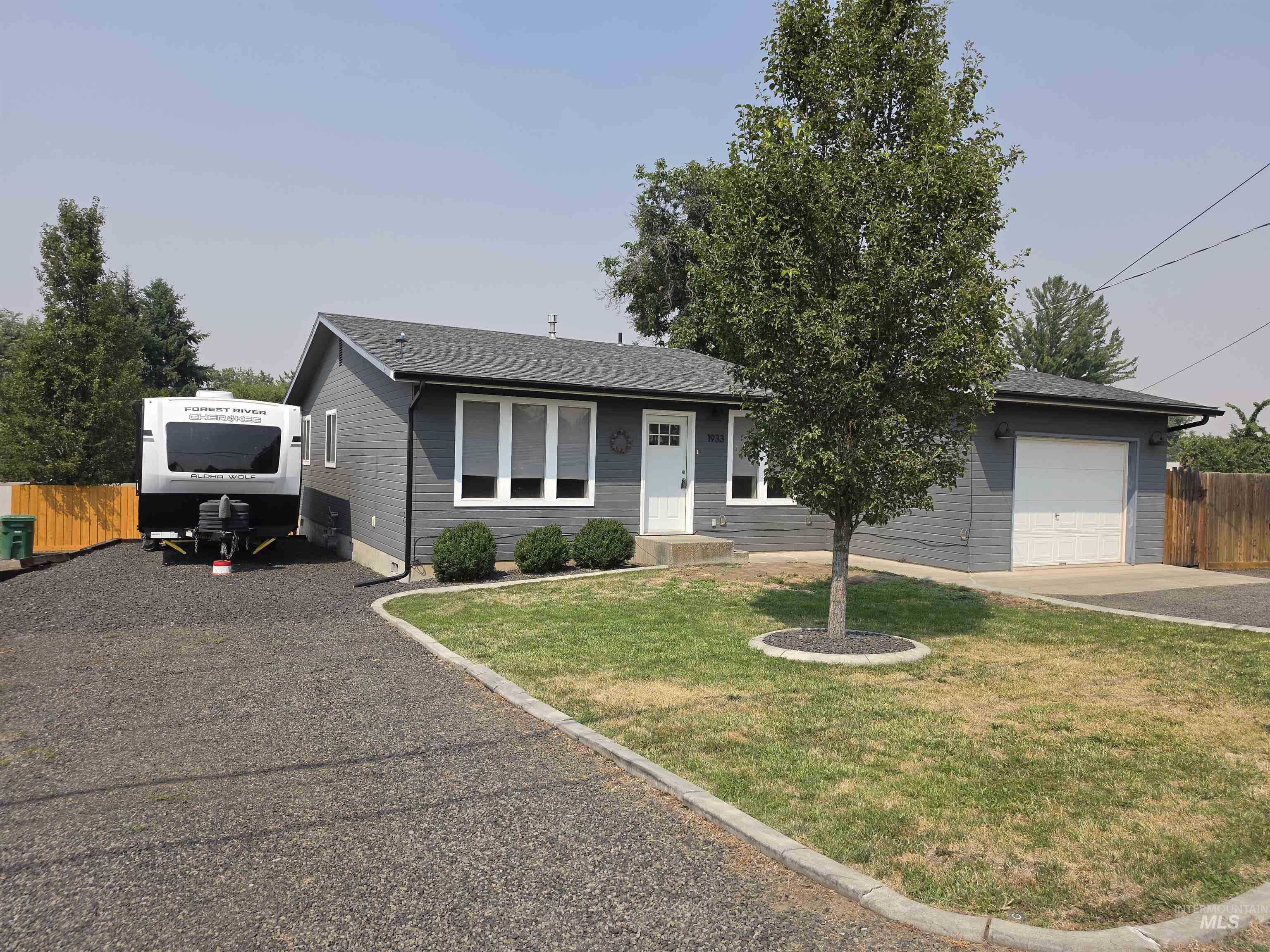 1933 Grelle Ave. Property Photo 16