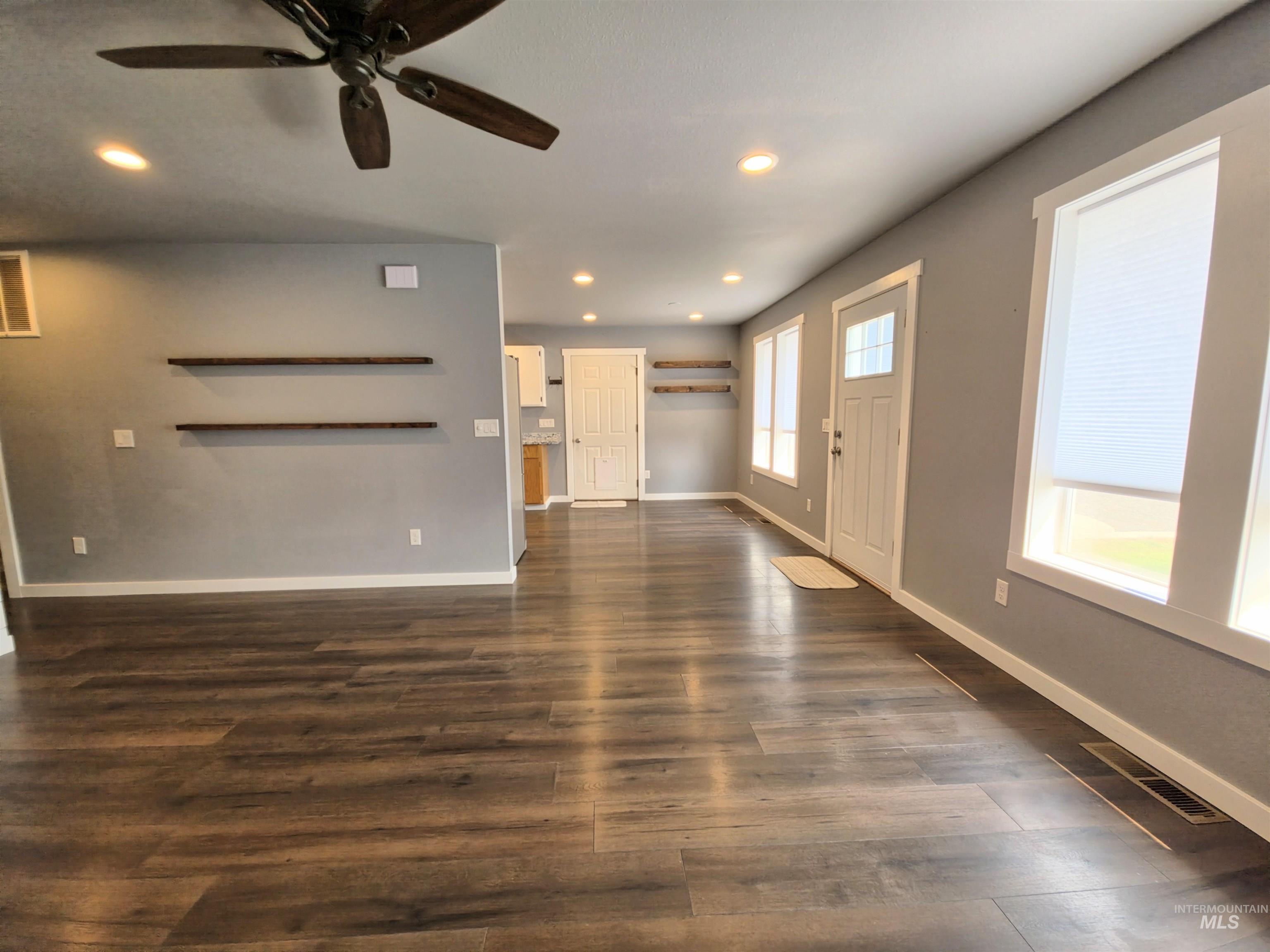 1933 Grelle Ave. Property Photo 24