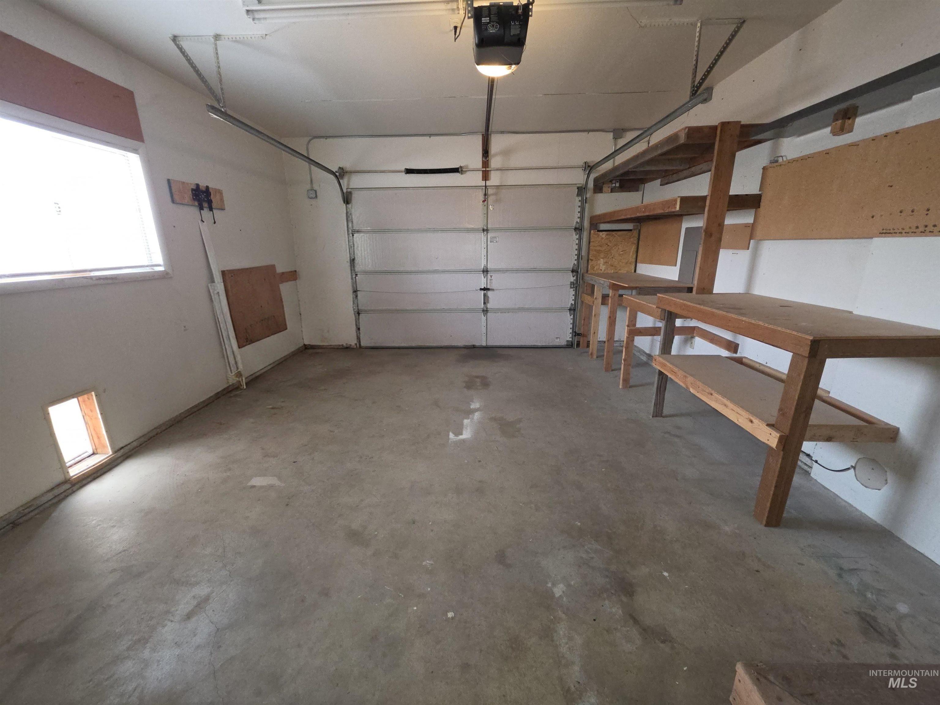 1933 Grelle Ave. Property Photo 41