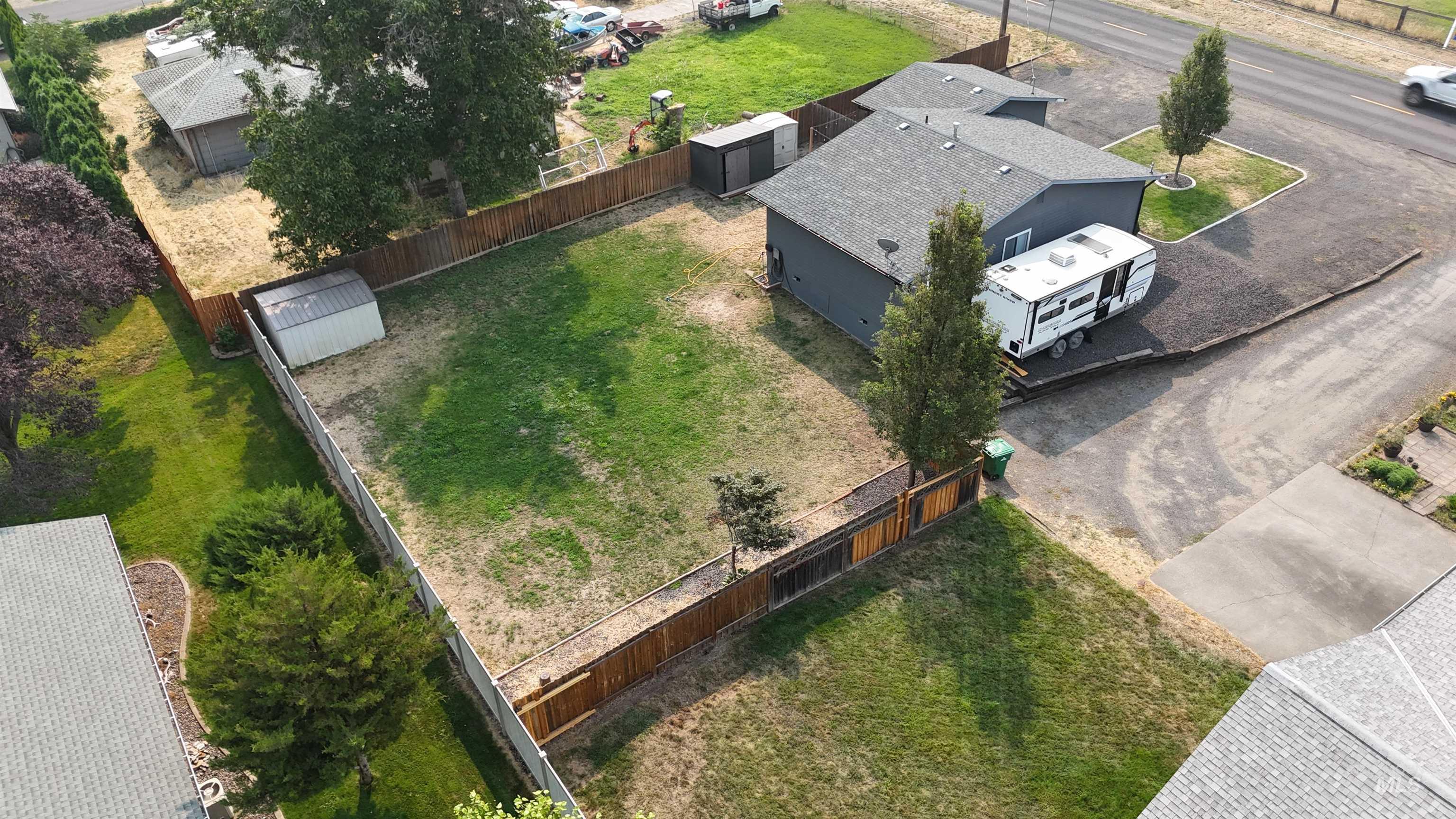 1933 Grelle Ave. Property Photo 49