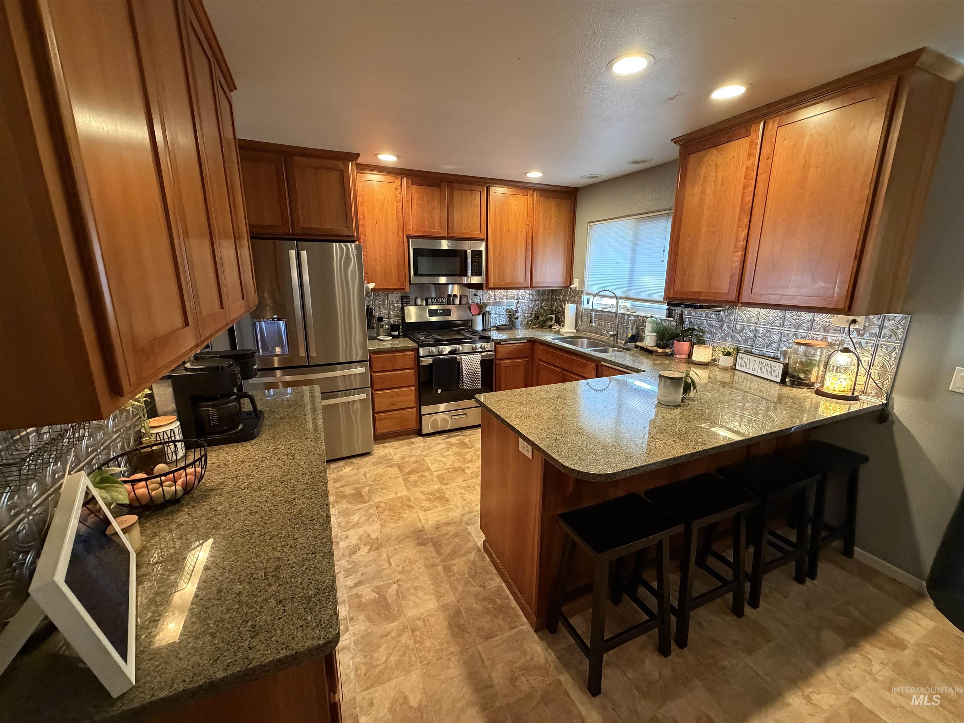 2220 Schaefer Dr. Property Photo 5