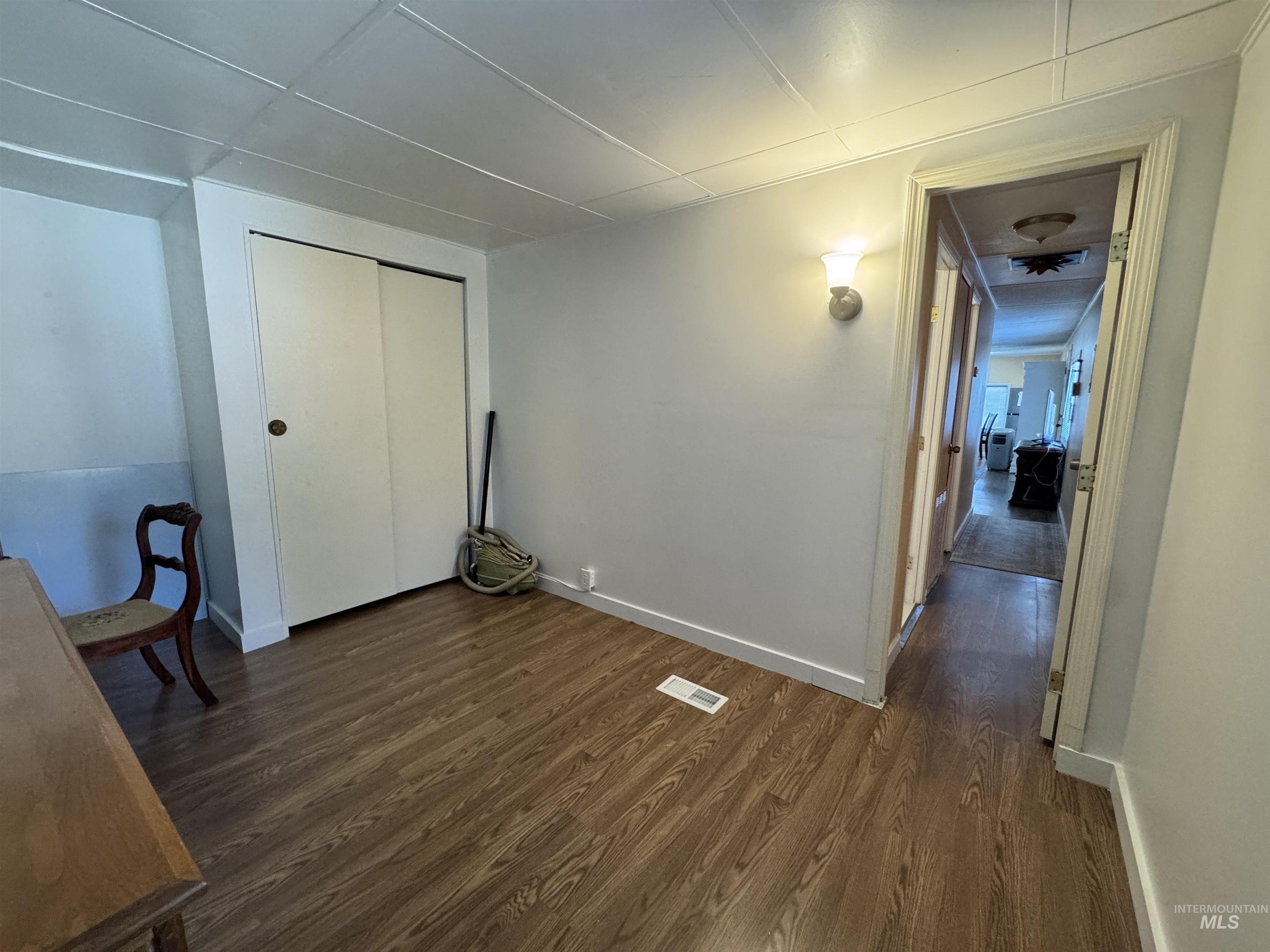 8647 W Antelope Ln. Property Photo 13