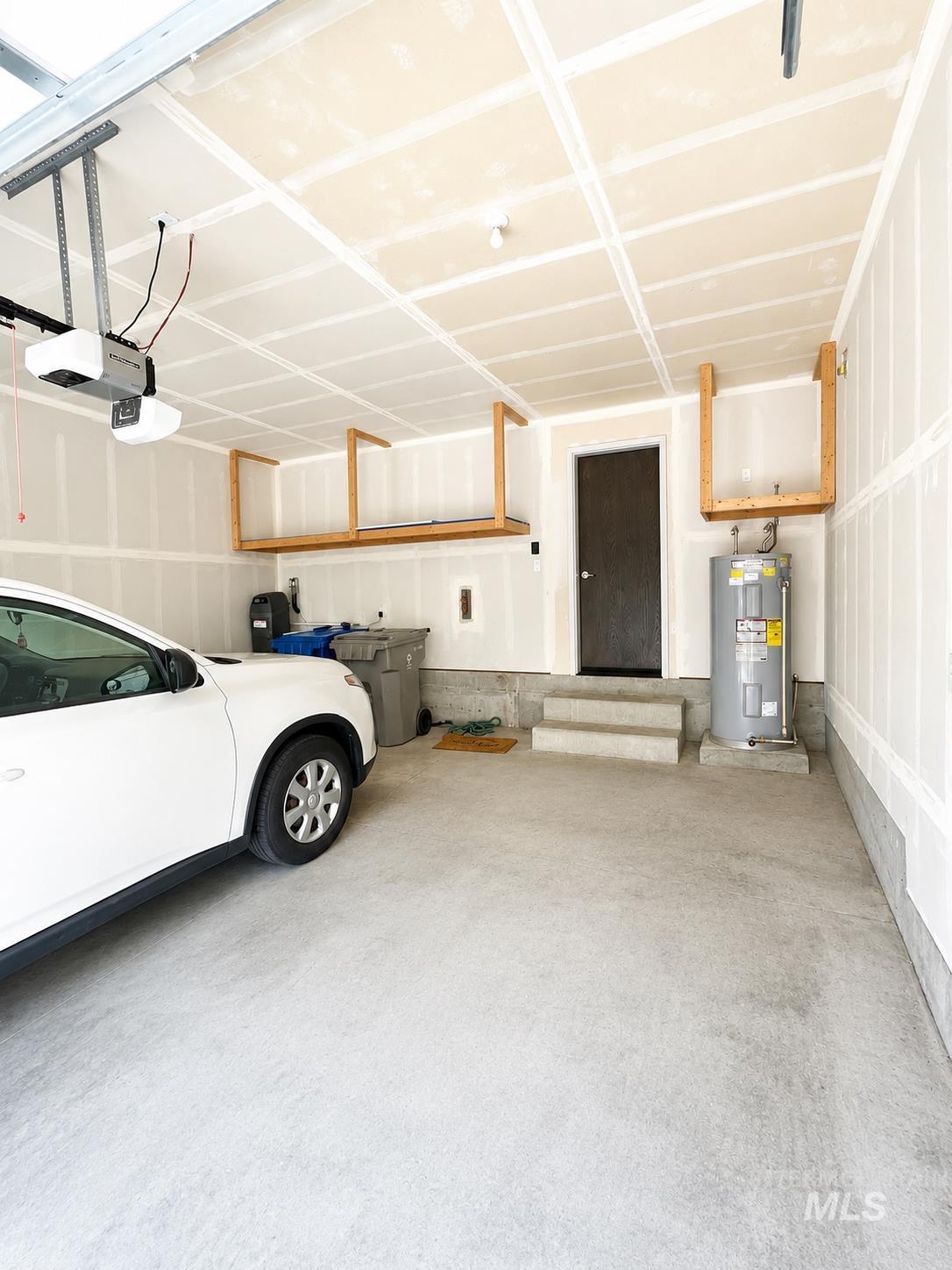 3755 E Parkcenter Property Photo 30