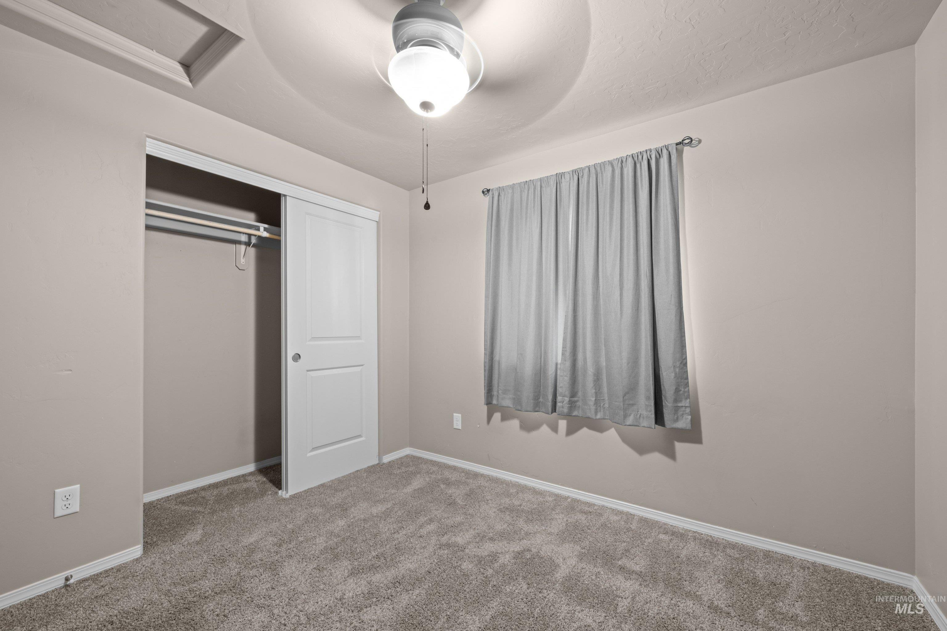 13 S Hawthorne Ave Property Photo 18