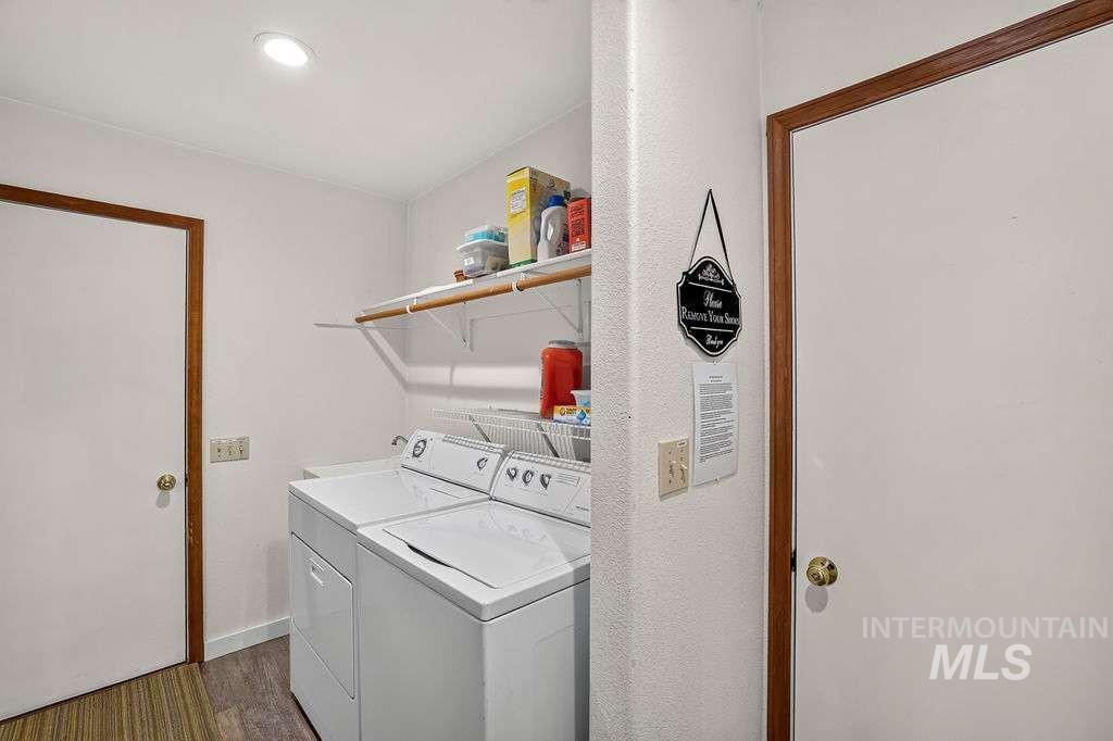 1370 Divot Lane Property Photo 18