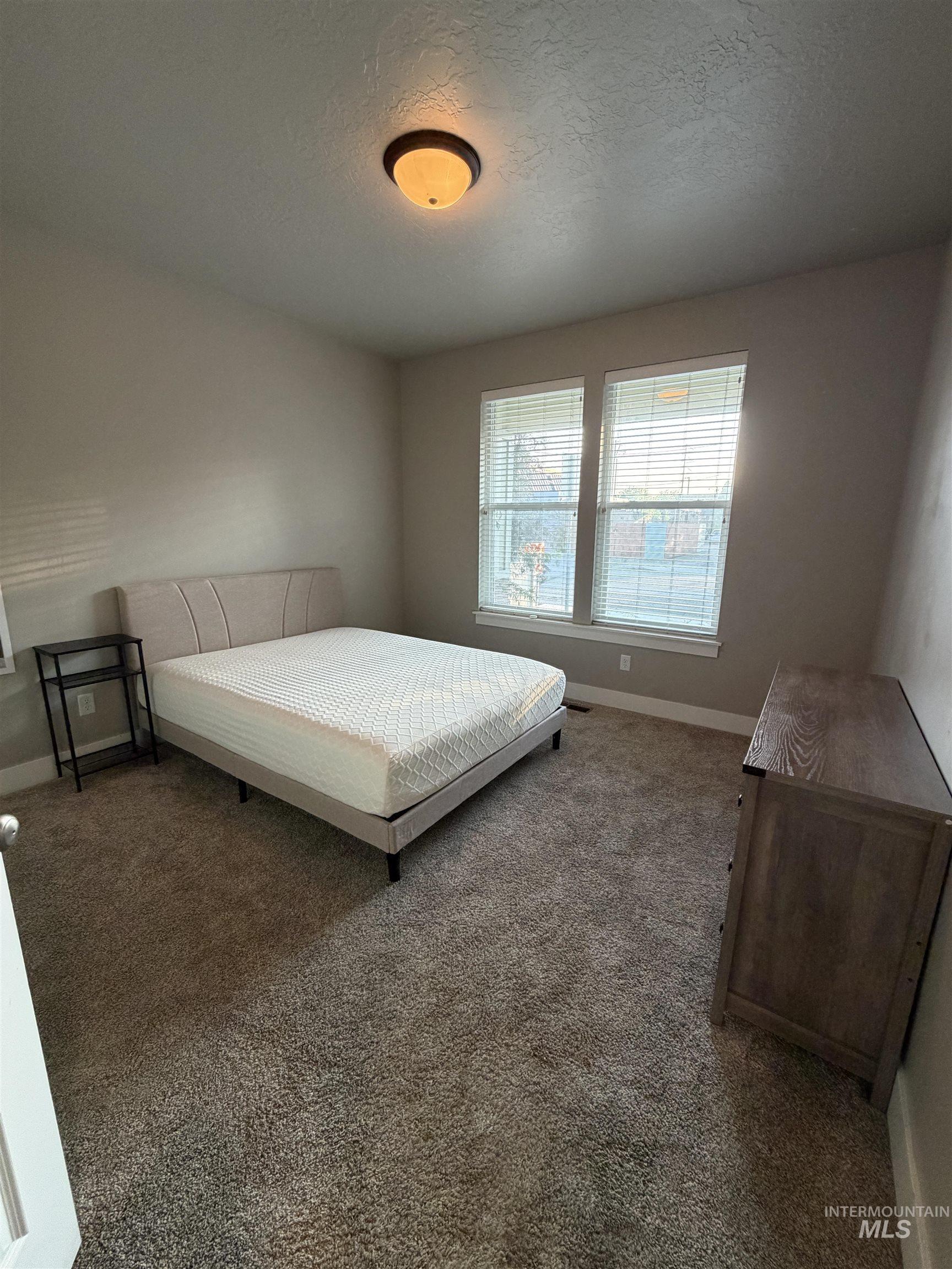 1538 S Robert St Property Photo 5