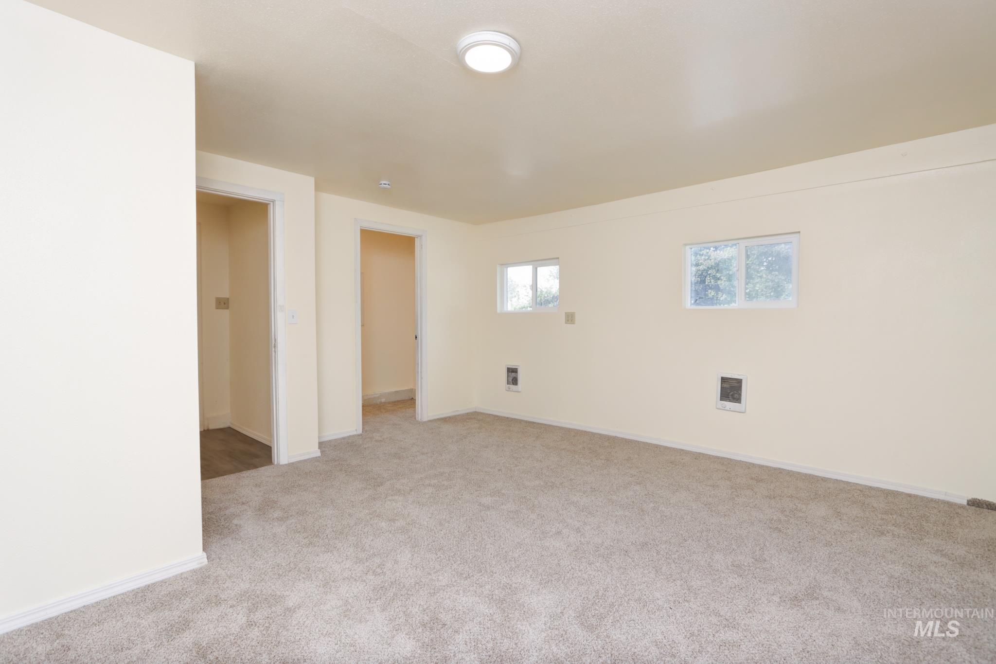 288 & 290 Hillcrest Dr Property Photo 34