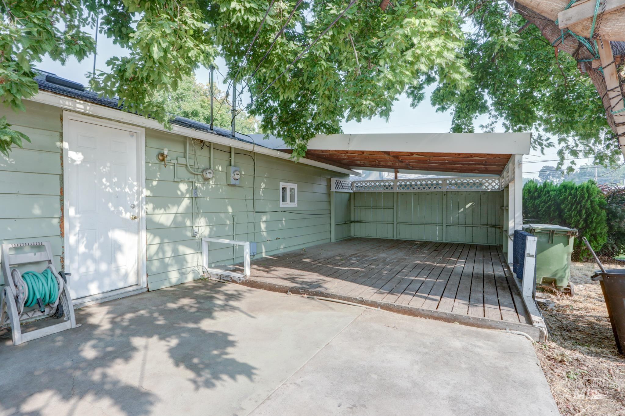 288 & 290 Hillcrest Dr Property Photo 43